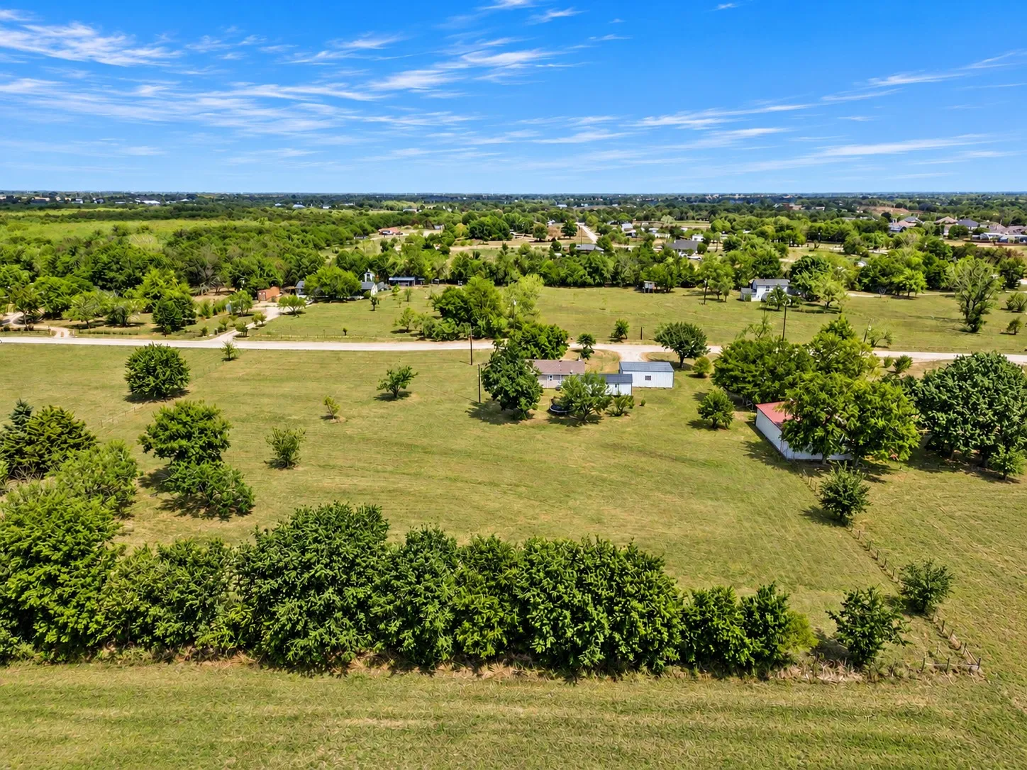 Single Family Residence For Sale in Hunt County , 4907 Duran Drive, Royse City, Texas 75189, 3 Bedroom, 2 Bathroom, 3 Garage spaces, 1,404 Sqft, built in 2001, mls#21394639, Real Estate Agent in Royse City, Homes For Sale in Hunt county, Homes For Sale in Royse City, Realtor in Royse City Texas, Real Estate Brokerage Independent Realty Texas, Luminita Cordes Realtor