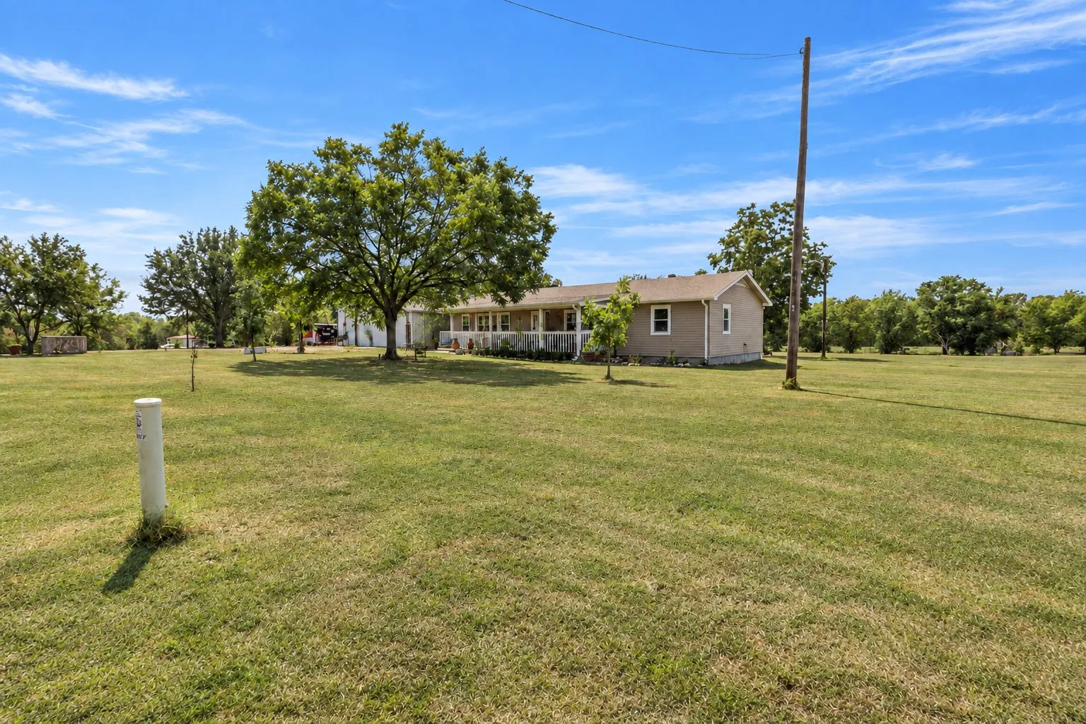 Single Family Residence For Sale in Hunt County , 4907 Duran Drive, Royse City, Texas 75189, 3 Bedroom, 2 Bathroom, 3 Garage spaces, 1,404 Sqft, built in 2001, mls#21394639, Real Estate Agent in Royse City, Homes For Sale in Hunt county, Homes For Sale in Royse City, Realtor in Royse City Texas, Real Estate Brokerage Independent Realty Texas, Luminita Cordes Realtor