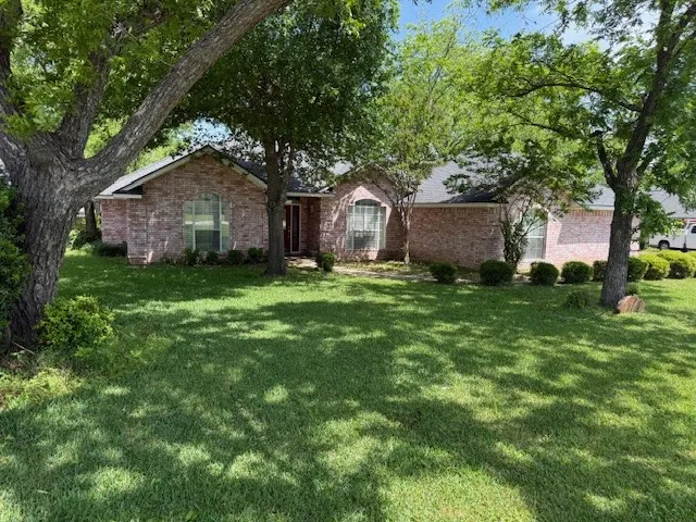 Single Family Residence For Rent in Hood County , 9009 Pleasant Hill Drive, Granbury, Texas 76049, 3 Bedroom, 3 Bathroom, 3 Garage spaces, 2,169 Sqft, built in 1993, mls#21395168, Real Estate Agent in Granbury, Homes For Rent in Hood county, Homes For Rent in Granbury, Realtor in Granbury Texas, Real Estate Brokerage Independent Realty Texas, Luminita Cordes Realtor