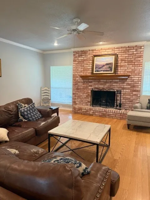 Single Family Residence For Rent in Hood County , 9009 Pleasant Hill Drive, Granbury, Texas 76049, 3 Bedroom, 3 Bathroom, 3 Garage spaces, 2,169 Sqft, built in 1993, mls#21395168, Real Estate Agent in Granbury, Homes For Rent in Hood county, Homes For Rent in Granbury, Realtor in Granbury Texas, Real Estate Brokerage Independent Realty Texas, Luminita Cordes Realtor