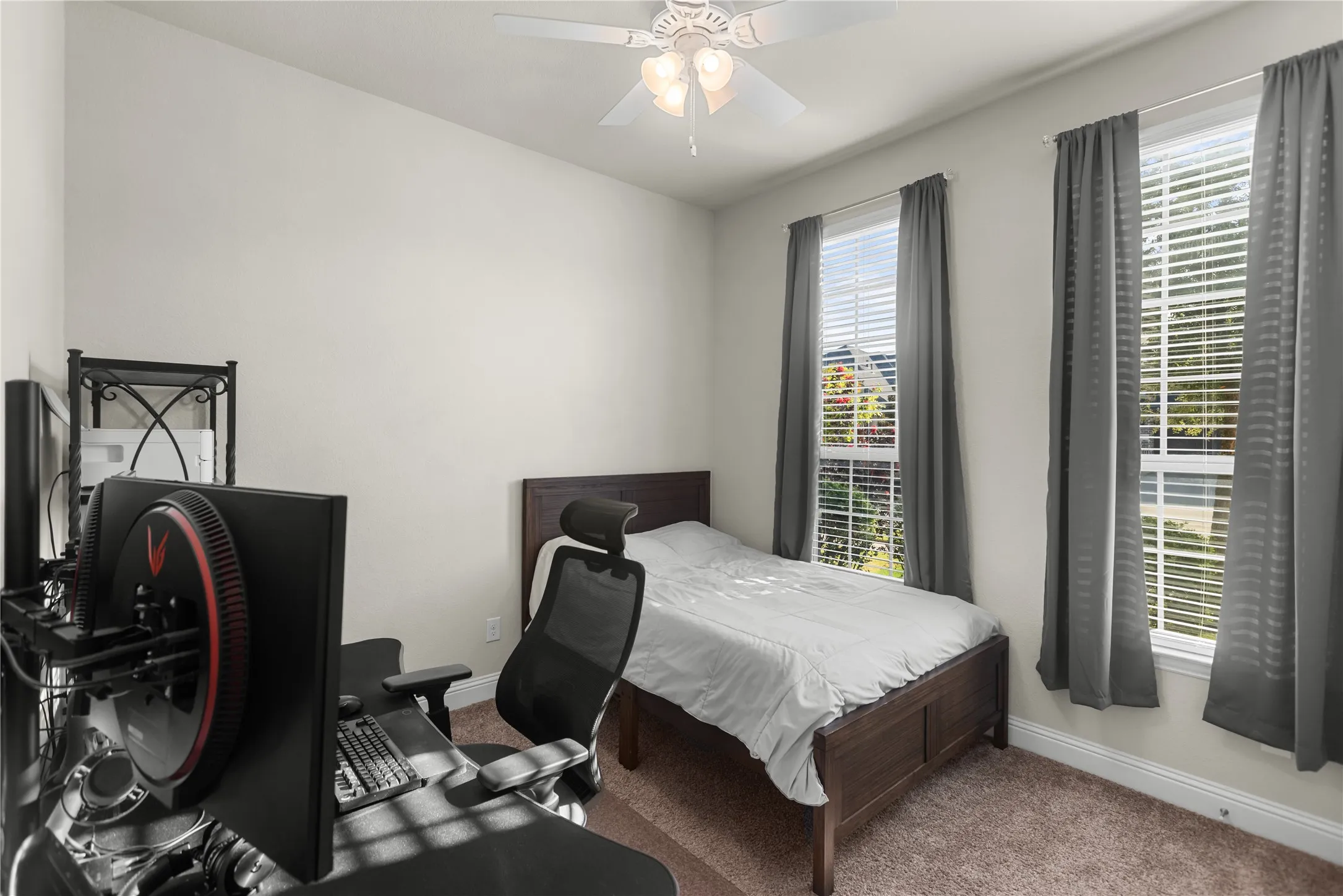 Secondary bedroom located on the first floor of this home would make the perfect home office, guest space, or nursery!