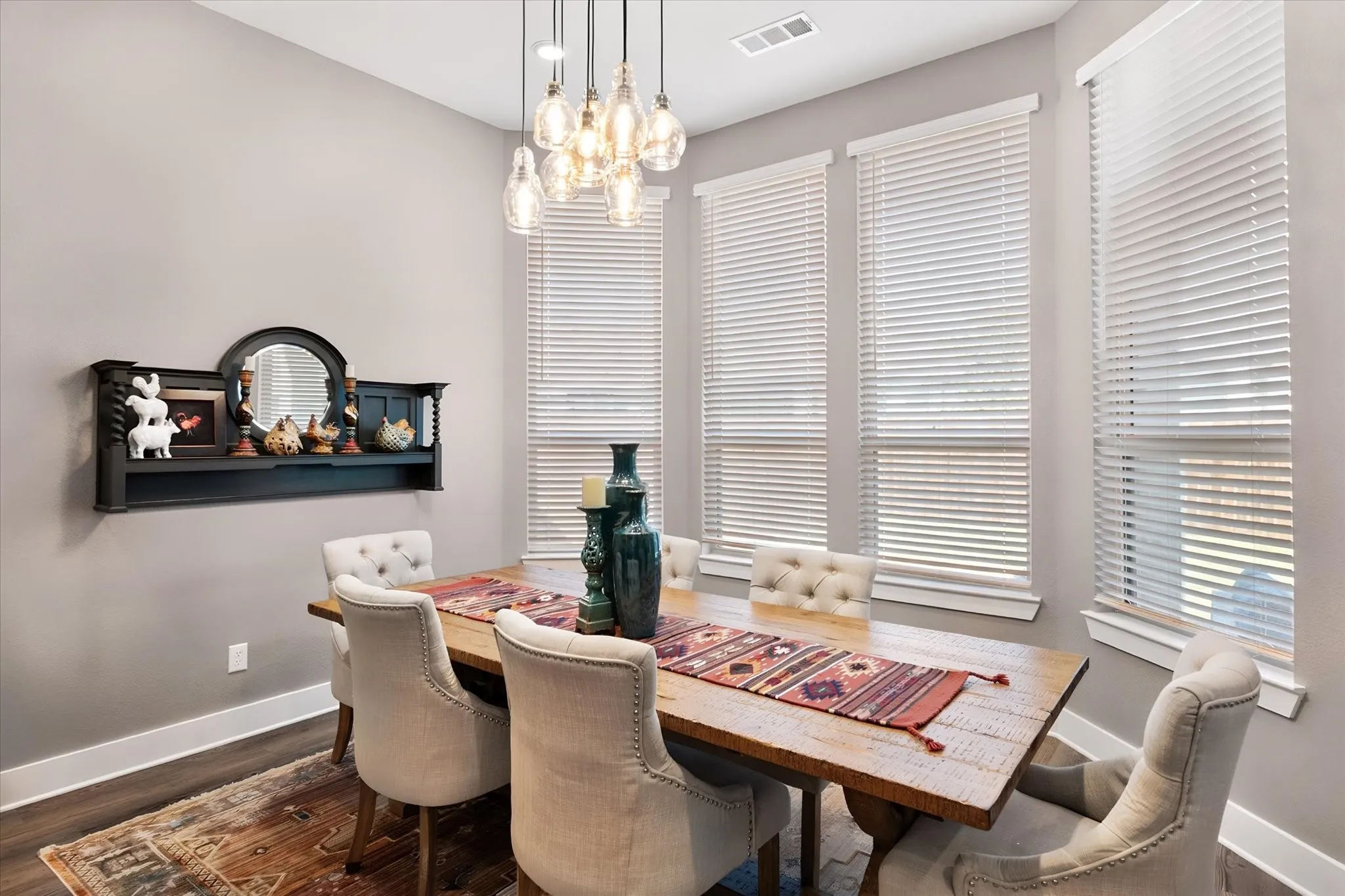 Single Family Residence For Sale in Ellis County , 437 Lost Creek Trail, Waxahachie, Texas 75165, 4 Bedroom, 4 Bathroom, 3 Garage spaces, 2,822 Sqft, built in 2023, mls#21395186, Real Estate Agent in Waxahachie, Homes For Sale in Ellis county, Homes For Sale in Waxahachie, Realtor in Waxahachie Texas, Real Estate Brokerage Independent Realty Texas, Luminita Cordes Realtor