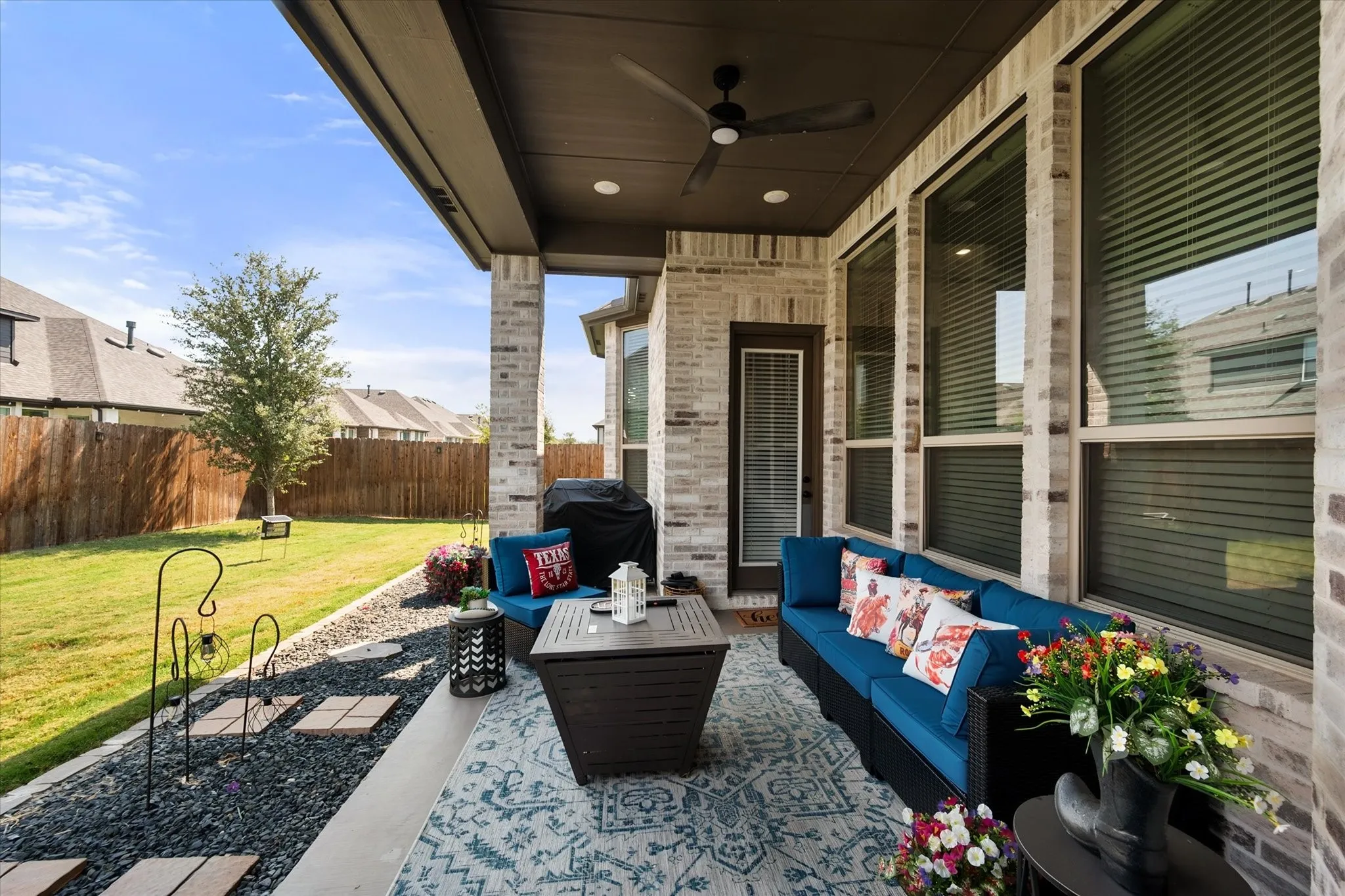 Single Family Residence For Sale in Ellis County , 437 Lost Creek Trail, Waxahachie, Texas 75165, 4 Bedroom, 4 Bathroom, 3 Garage spaces, 2,822 Sqft, built in 2023, mls#21395186, Real Estate Agent in Waxahachie, Homes For Sale in Ellis county, Homes For Sale in Waxahachie, Realtor in Waxahachie Texas, Real Estate Brokerage Independent Realty Texas, Luminita Cordes Realtor
