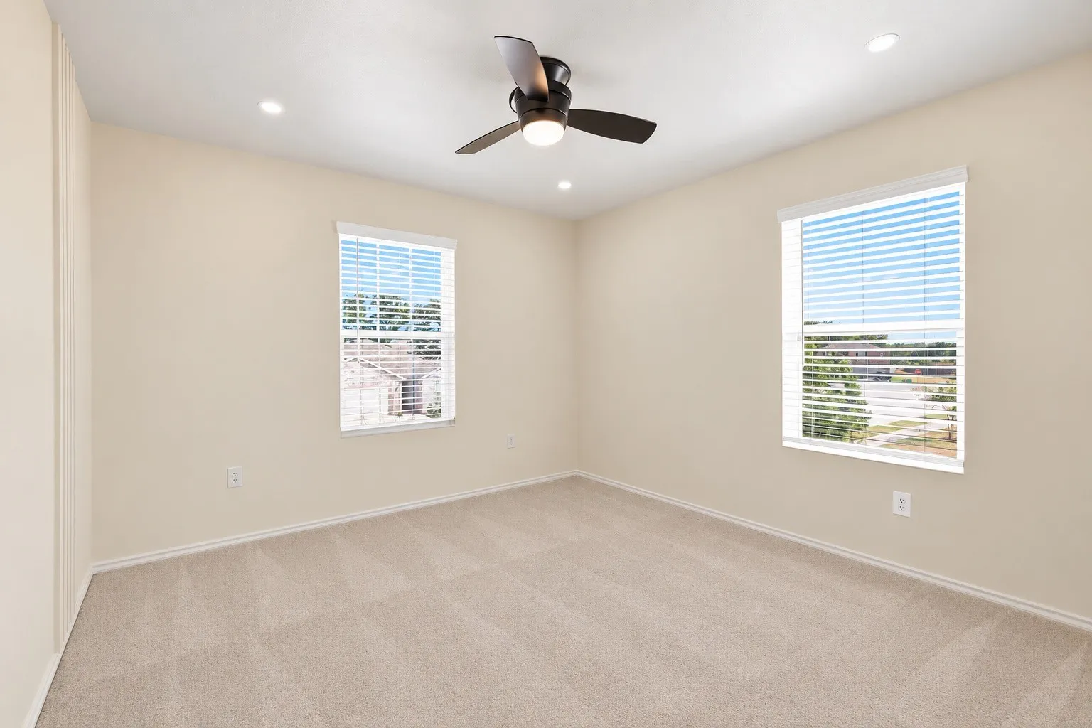 Single Family Residence For Sale in Denton County , 2220 Village Creek Lane, Denton, Texas 76208, 4 Bedroom, 3 Bathroom, 2 Garage spaces, 2,509 Sqft, built in 2023, mls#21394292, Real Estate Agent in Denton, Homes For Sale in Denton county, Homes For Sale in Denton, Realtor in Denton Texas, Real Estate Brokerage Independent Realty Texas, Luminita Cordes Realtor