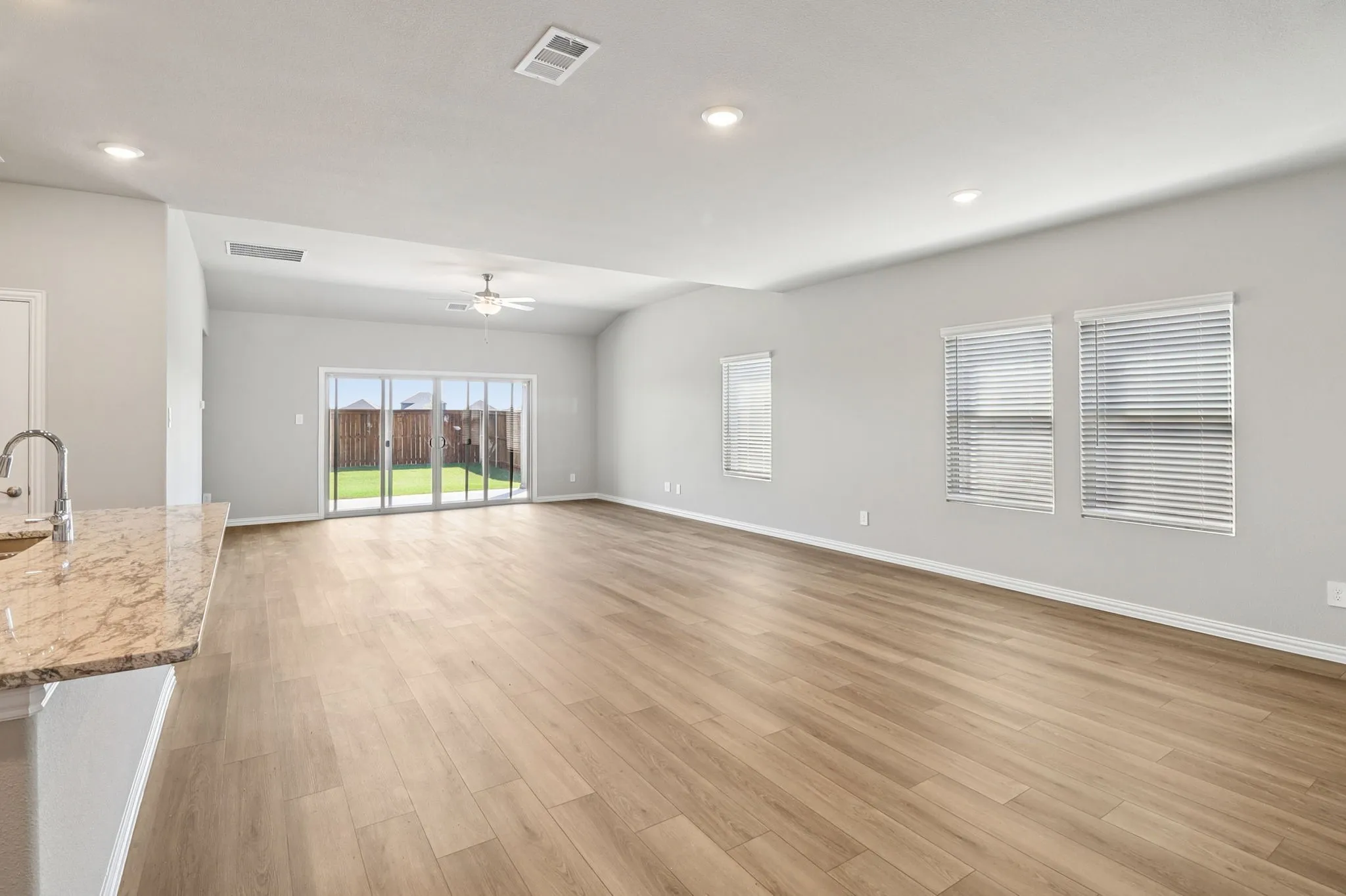  Photo is not of the actual home, but is an inspirational photo of builder’s model home and may depict options, furnishings, and/or decorator features that are not included.
