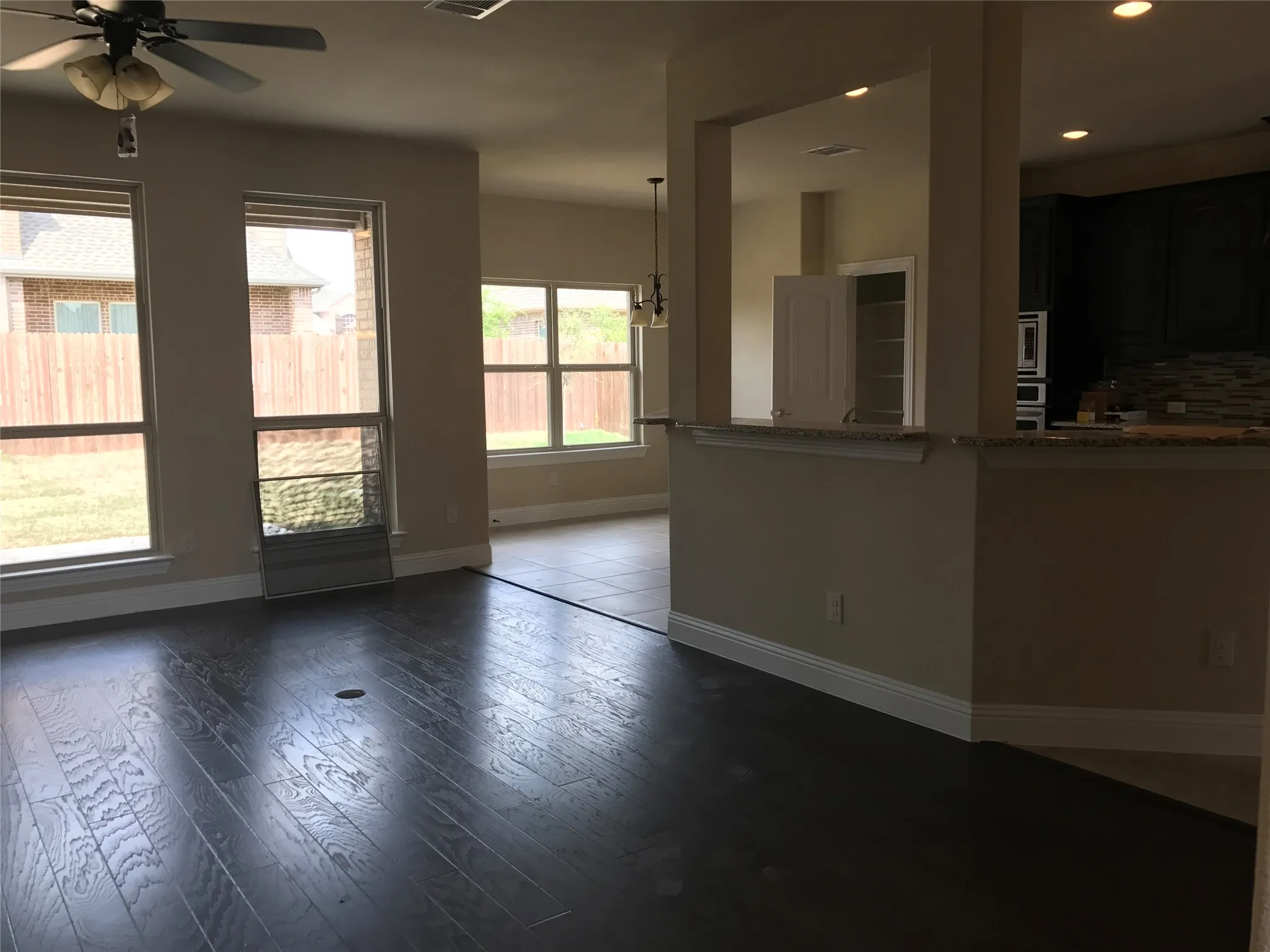 Single Family Residence For Rent in Collin County , 3611 Mohan Court, Sachse, Texas 75048, 4 Bedroom, 3 Bathroom, 2 Garage spaces, 2,892 Sqft, built in 2016, mls#21395014, Real Estate Agent in Sachse, Homes For Rent in Collin county, Homes For Rent in Sachse, Realtor in Sachse Texas, Real Estate Brokerage Independent Realty Texas, Luminita Cordes Realtor