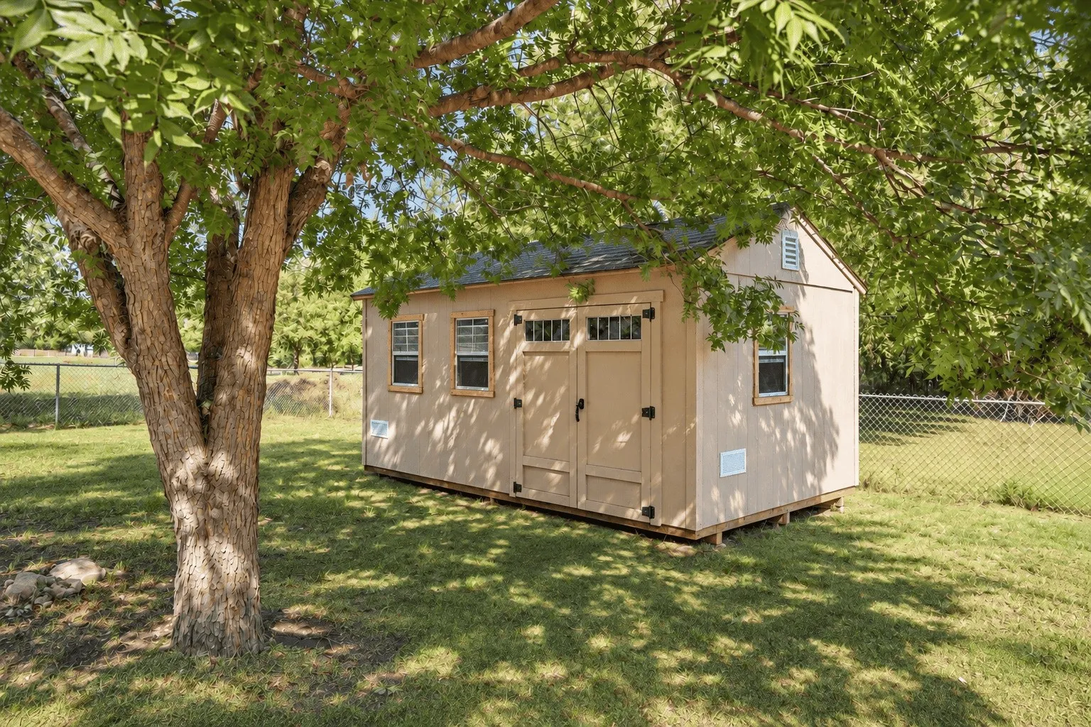 Single Family Residence For Sale in Denton County , 8912 S Hickory Road, Krum, Texas 76249, 4 Bedroom, 2 Bathroom, Garage spaces, 2,467 Sqft, built in 1996, mls#21388075, Real Estate Agent in Krum, Homes For Sale in Denton county, Homes For Sale in Krum, Realtor in Krum Texas, Real Estate Brokerage Independent Realty Texas, Luminita Cordes Realtor