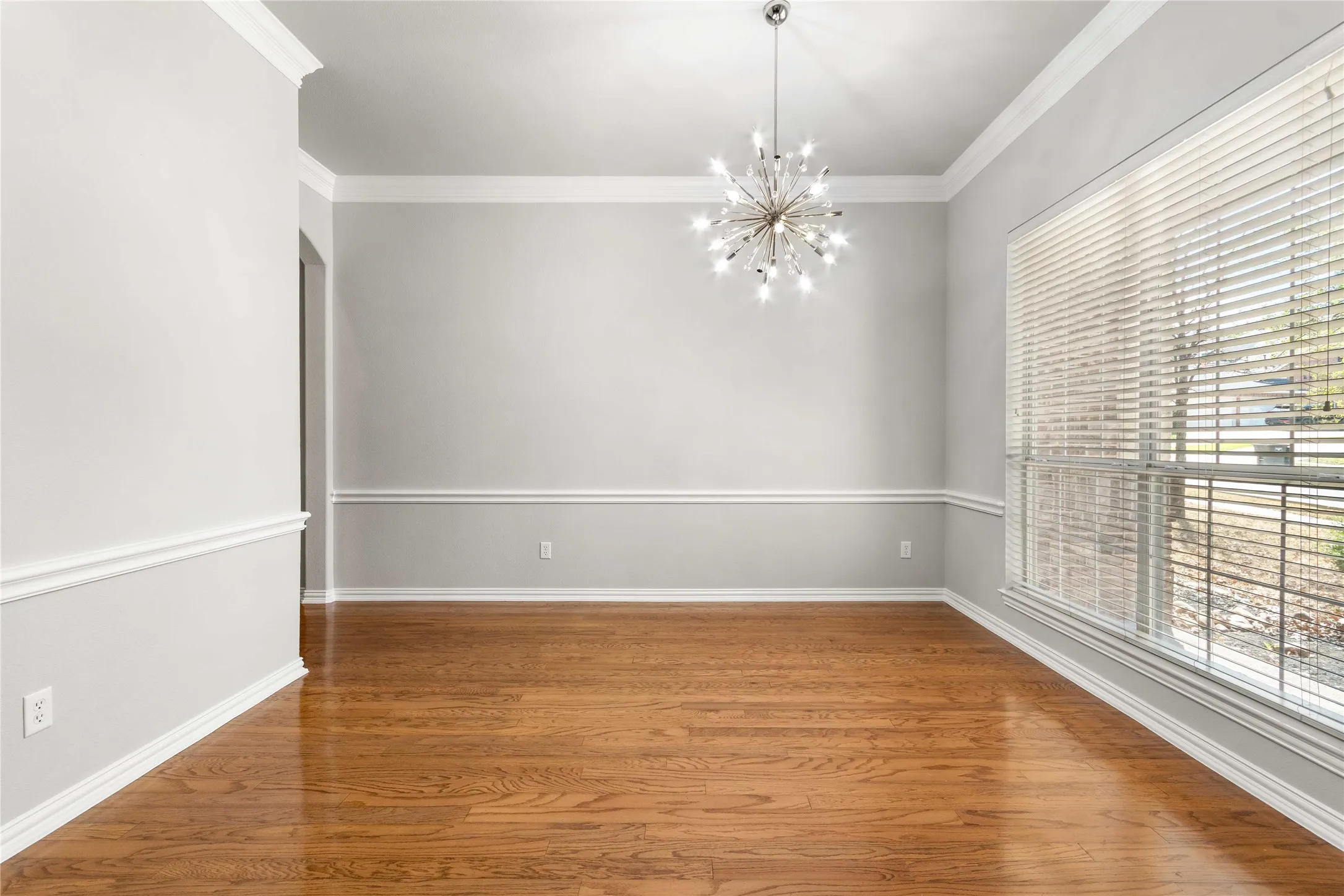 Single Family Residence For Rent in Tarrant County , 12416 Water Oak Drive, Fort Worth, Texas 76244, 4 Bedroom, 3 Bathroom, 3 Garage spaces, 2,846 Sqft, built in 2003, mls#21395208, Real Estate Agent in Fort Worth, Homes For Rent in Tarrant county, Homes For Rent in Fort Worth, Realtor in Fort Worth Texas, Real Estate Brokerage Independent Realty Texas, Luminita Cordes Realtor