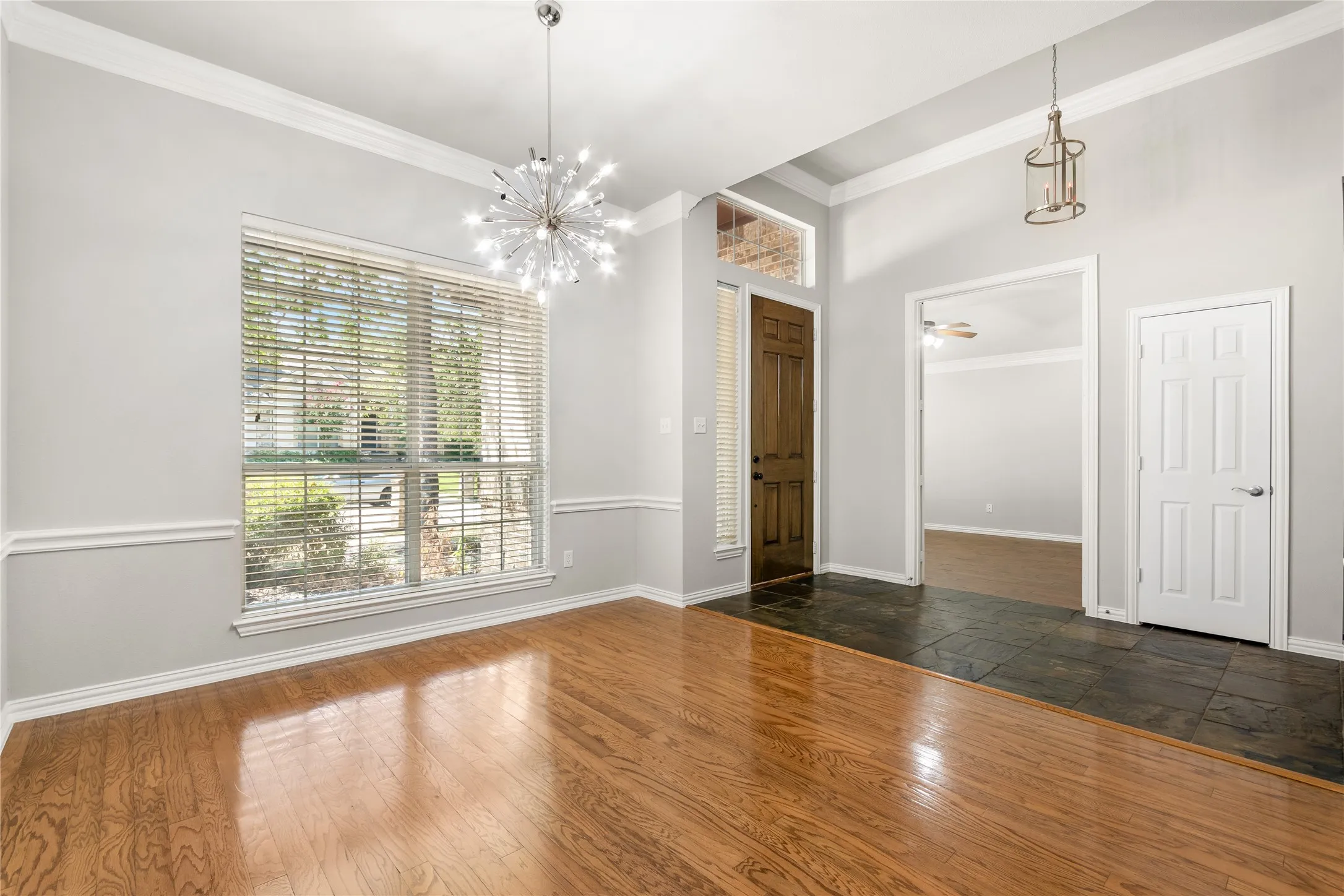 Single Family Residence For Rent in Tarrant County , 12416 Water Oak Drive, Fort Worth, Texas 76244, 4 Bedroom, 3 Bathroom, 3 Garage spaces, 2,846 Sqft, built in 2003, mls#21395208, Real Estate Agent in Fort Worth, Homes For Rent in Tarrant county, Homes For Rent in Fort Worth, Realtor in Fort Worth Texas, Real Estate Brokerage Independent Realty Texas, Luminita Cordes Realtor
