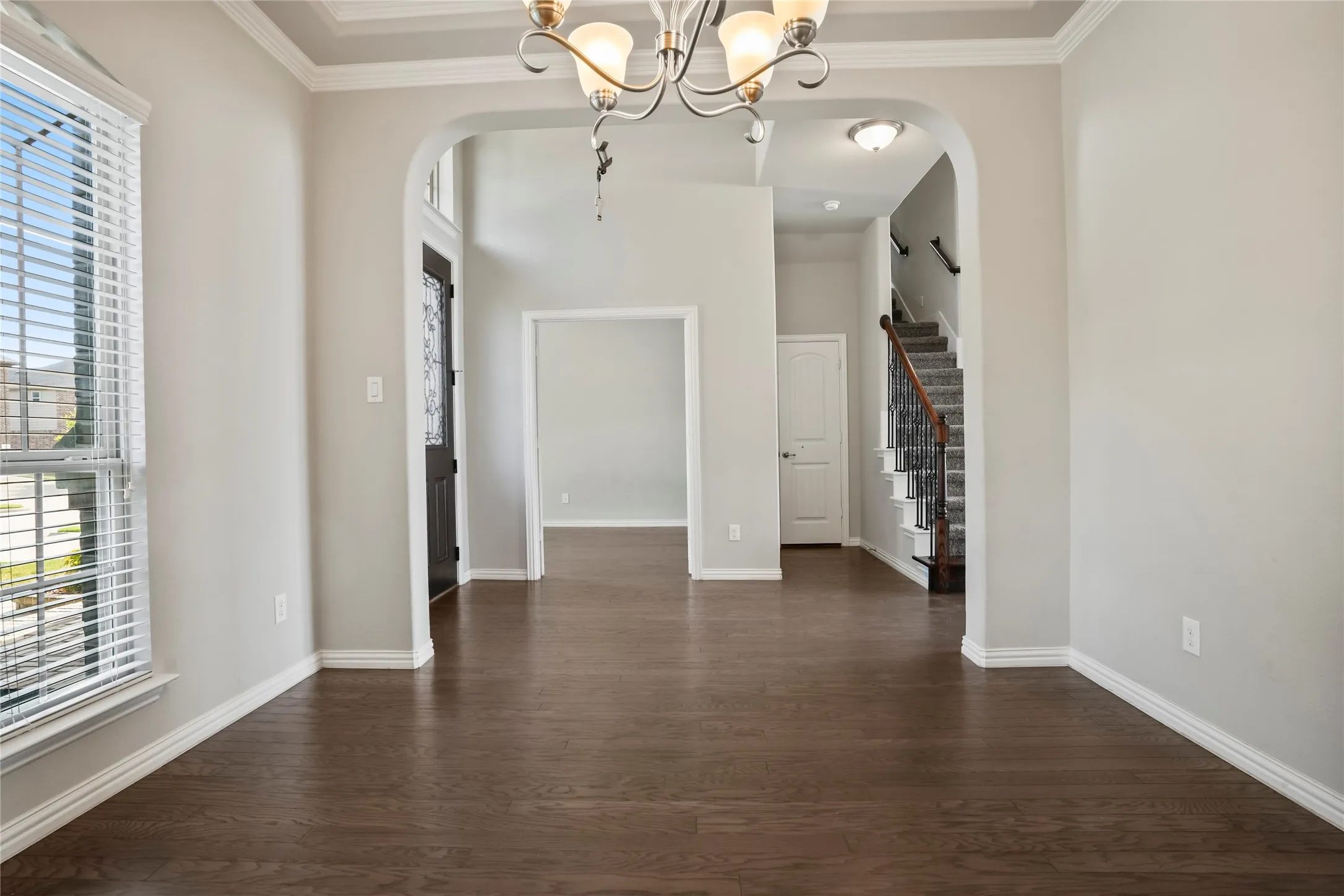 Single Family Residence For Sale in Ellis County , 425 Rossville Drive, Midlothian, Texas 76065, 4 Bedroom, 4 Bathroom, 2 Garage spaces, 3,205 Sqft, built in 2017, mls#21387187, Real Estate Agent in Midlothian, Homes For Sale in Ellis county, Homes For Sale in Midlothian, Realtor in Midlothian Texas, Real Estate Brokerage Independent Realty Texas, Luminita Cordes Realtor