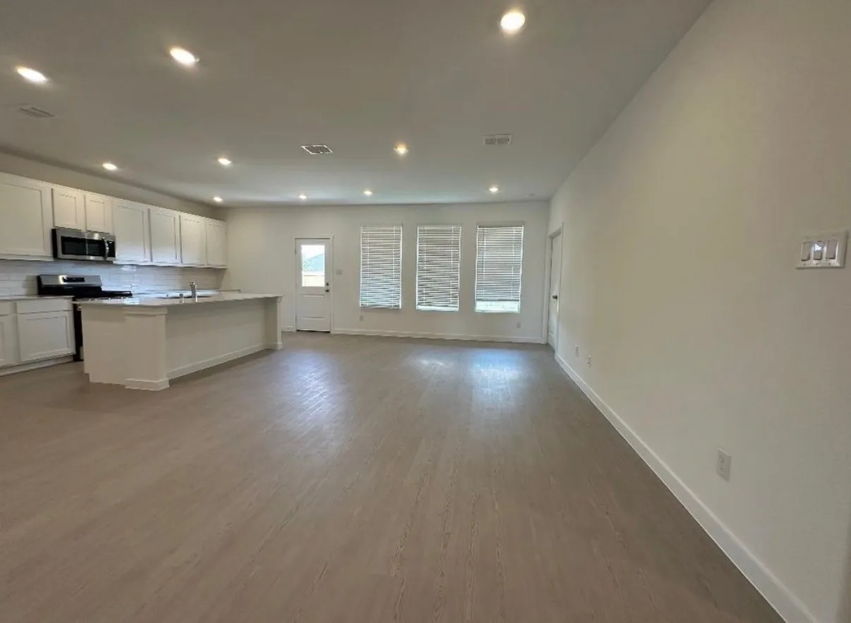 Single Family Residence For Rent in Denton County , 1316 Rockwell Drive, Little Elm, Texas 75068, 4 Bedroom, 2 Bathroom, 2 Garage spaces, 2,083 Sqft, built in 2024, mls#21395227, Real Estate Agent in Little Elm, Homes For Rent in Denton county, Homes For Rent in Little Elm, Realtor in Little Elm Texas, Real Estate Brokerage Independent Realty Texas, Luminita Cordes Realtor