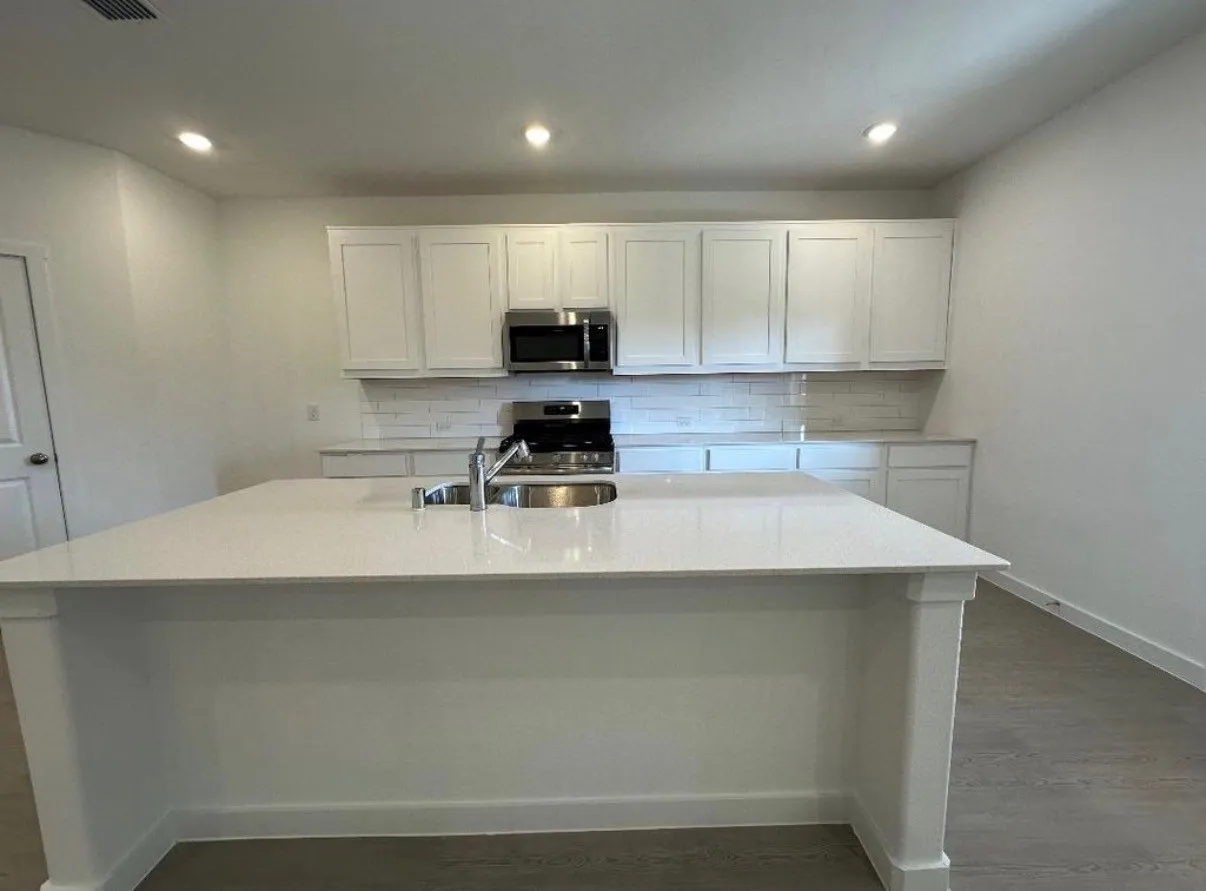 Single Family Residence For Rent in Denton County , 1316 Rockwell Drive, Little Elm, Texas 75068, 4 Bedroom, 2 Bathroom, 2 Garage spaces, 2,083 Sqft, built in 2024, mls#21395227, Real Estate Agent in Little Elm, Homes For Rent in Denton county, Homes For Rent in Little Elm, Realtor in Little Elm Texas, Real Estate Brokerage Independent Realty Texas, Luminita Cordes Realtor
