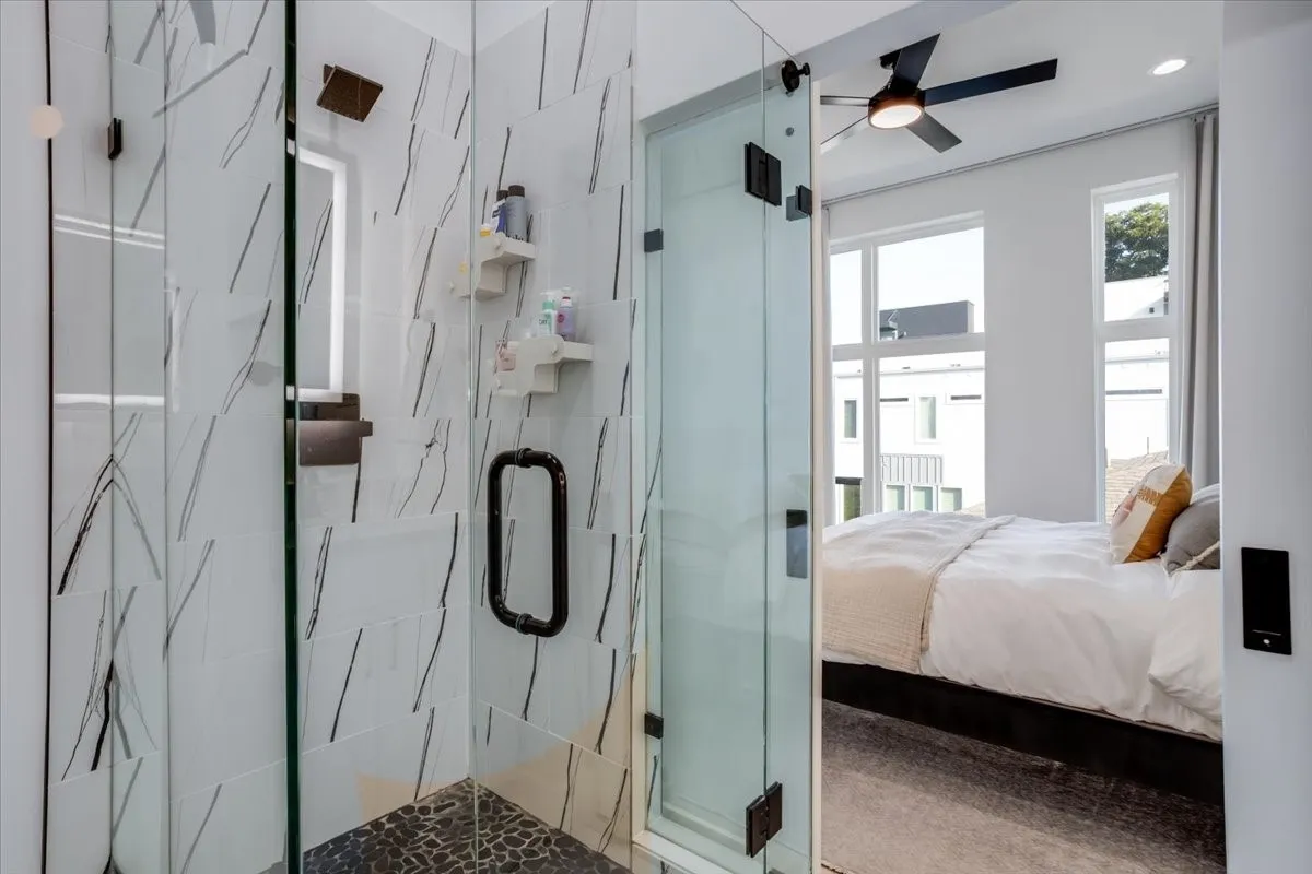 Condominium For Sale in Dallas County , 2038 N Prairie Avenue 104, Dallas, Texas 75204, 2 Bedroom, 3 Bathroom, 2 Garage spaces, 1,582 Sqft, built in 2021, mls#21387258, Real Estate Agent in Dallas, Homes For Sale in Dallas county, Homes For Sale in Dallas, Realtor in Dallas Texas, Real Estate Brokerage Independent Realty Texas, Luminita Cordes Realtor