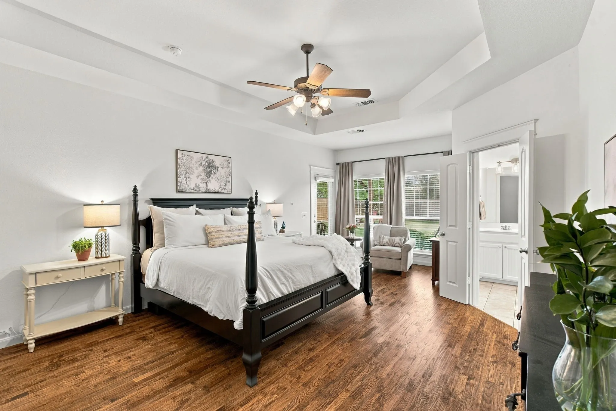 Single Family Residence For Sale in Collin County , 6816 Studebaker Drive, Mc Kinney, Texas 75071, 4 Bedroom, 4 Bathroom, 2 Garage spaces, 3,175 Sqft, built in 2004, mls#21395248, Real Estate Agent in Mc Kinney, Homes For Sale in Collin county, Homes For Sale in Mc Kinney, Realtor in Mc Kinney Texas, Real Estate Brokerage Independent Realty Texas, Luminita Cordes Realtor
