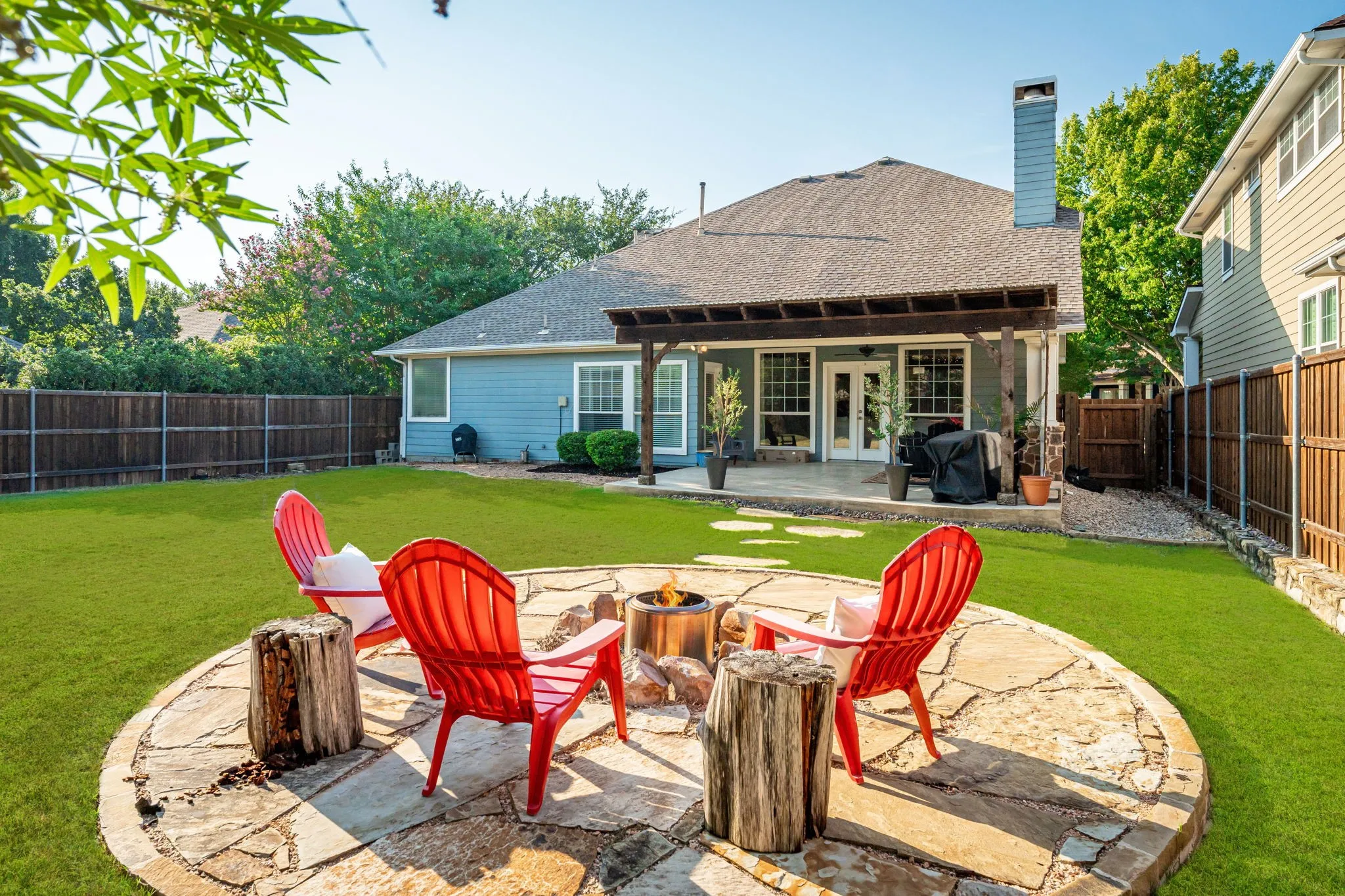 Single Family Residence For Sale in Collin County , 6816 Studebaker Drive, Mc Kinney, Texas 75071, 4 Bedroom, 4 Bathroom, 2 Garage spaces, 3,175 Sqft, built in 2004, mls#21395248, Real Estate Agent in Mc Kinney, Homes For Sale in Collin county, Homes For Sale in Mc Kinney, Realtor in Mc Kinney Texas, Real Estate Brokerage Independent Realty Texas, Luminita Cordes Realtor