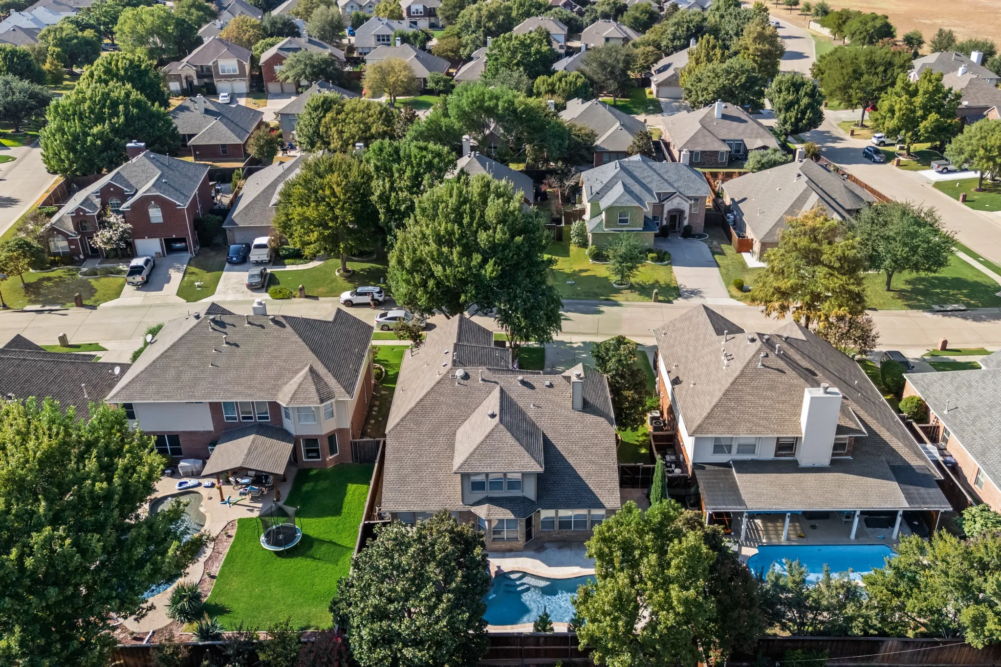 Single Family Residence For Sale in Collin County , 2501 Kentmere Lane, Mc Kinney, Texas 75072, 4 Bedroom, 3 Bathroom, 3 Garage spaces, 2,998 Sqft, built in 2001, mls#21394613, Real Estate Agent in Mc Kinney, Homes For Sale in Collin county, Homes For Sale in Mc Kinney, Realtor in Mc Kinney Texas, Real Estate Brokerage Independent Realty Texas, Luminita Cordes Realtor