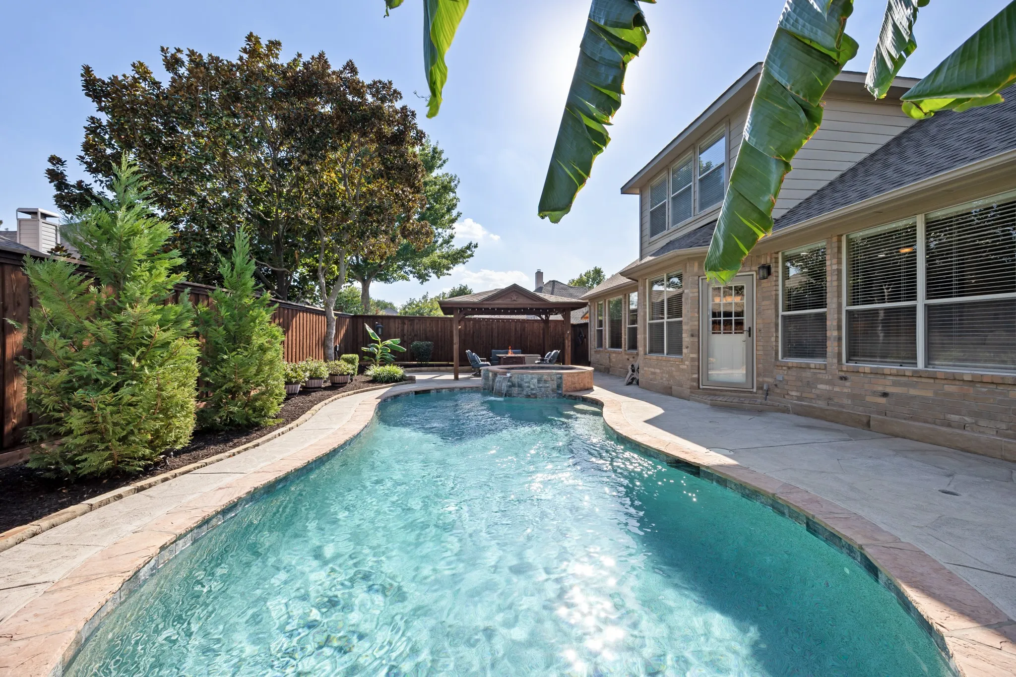 Single Family Residence For Sale in Collin County , 2501 Kentmere Lane, Mc Kinney, Texas 75072, 4 Bedroom, 3 Bathroom, 3 Garage spaces, 2,998 Sqft, built in 2001, mls#21394613, Real Estate Agent in Mc Kinney, Homes For Sale in Collin county, Homes For Sale in Mc Kinney, Realtor in Mc Kinney Texas, Real Estate Brokerage Independent Realty Texas, Luminita Cordes Realtor