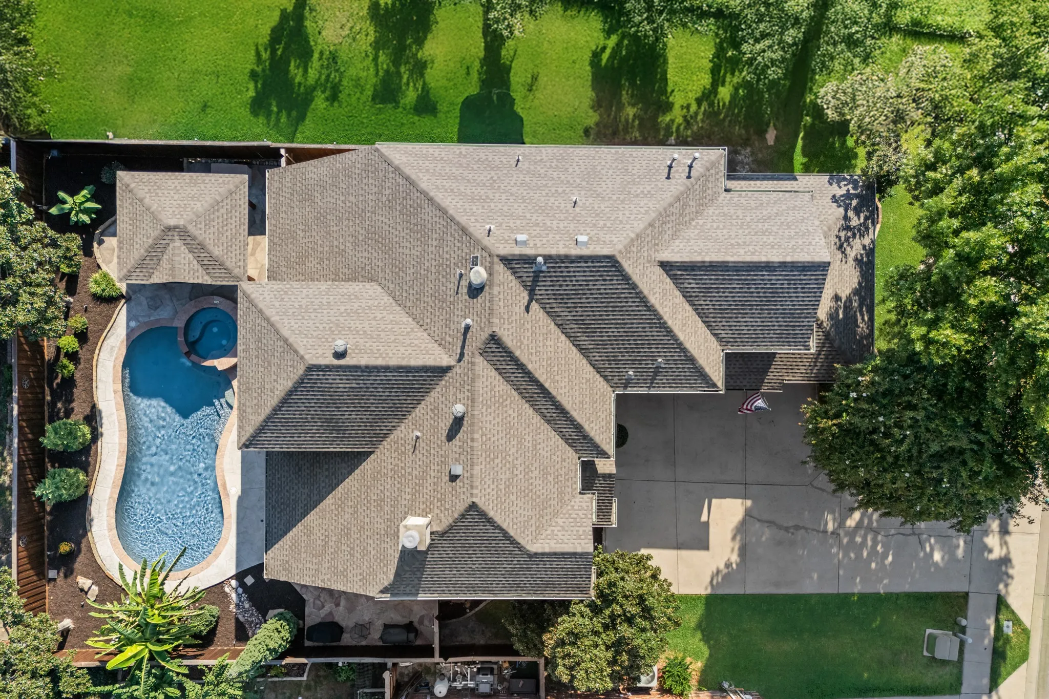 Single Family Residence For Sale in Collin County , 2501 Kentmere Lane, Mc Kinney, Texas 75072, 4 Bedroom, 3 Bathroom, 3 Garage spaces, 2,998 Sqft, built in 2001, mls#21394613, Real Estate Agent in Mc Kinney, Homes For Sale in Collin county, Homes For Sale in Mc Kinney, Realtor in Mc Kinney Texas, Real Estate Brokerage Independent Realty Texas, Luminita Cordes Realtor