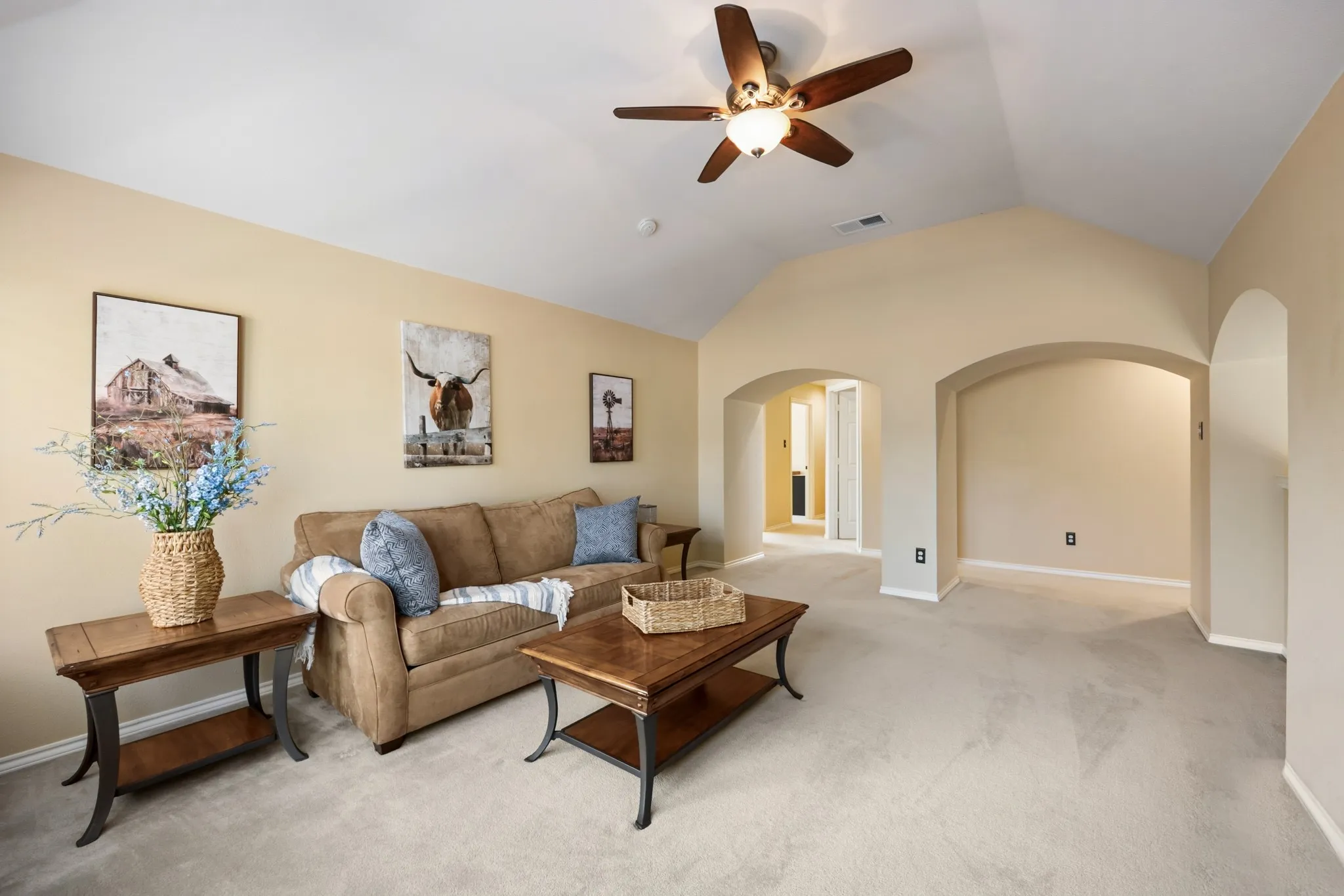 Single Family Residence For Sale in Collin County , 2501 Kentmere Lane, Mc Kinney, Texas 75072, 4 Bedroom, 3 Bathroom, 3 Garage spaces, 2,998 Sqft, built in 2001, mls#21394613, Real Estate Agent in Mc Kinney, Homes For Sale in Collin county, Homes For Sale in Mc Kinney, Realtor in Mc Kinney Texas, Real Estate Brokerage Independent Realty Texas, Luminita Cordes Realtor