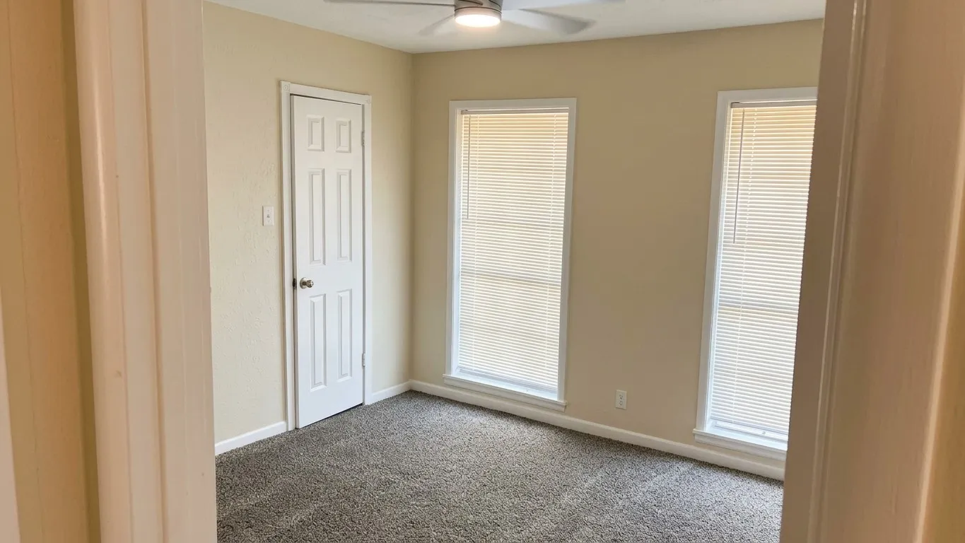 Single Family Residence For Sale in Freestone County , 429 Davis Street, Fairfield, Texas 75840, 3 Bedroom, 2 Bathroom, Garage spaces, 2,073 Sqft, built in 1963, mls#21395236, Real Estate Agent in Fairfield, Homes For Sale in Freestone county, Homes For Sale in Fairfield, Realtor in Fairfield Texas, Real Estate Brokerage Independent Realty Texas, Luminita Cordes Realtor