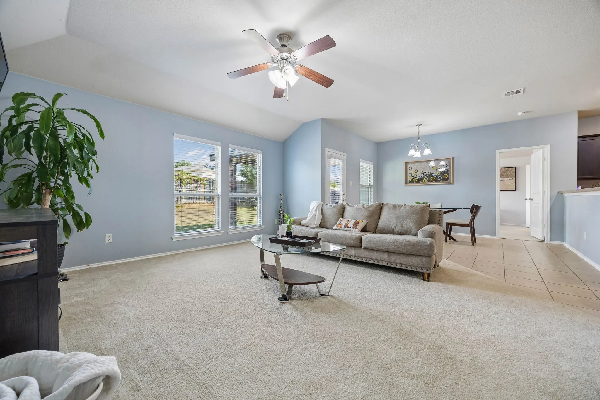 Single Family Residence For Sale in Collin County , 817 Post Oak Trail, Anna, Texas 75409, 3 Bedroom, 2 Bathroom, 2 Garage spaces, 1,866 Sqft, built in 2013, mls#21381922, Real Estate Agent in Anna, Homes For Sale in Collin county, Homes For Sale in Anna, Realtor in Anna Texas, Real Estate Brokerage Independent Realty Texas, Luminita Cordes Realtor