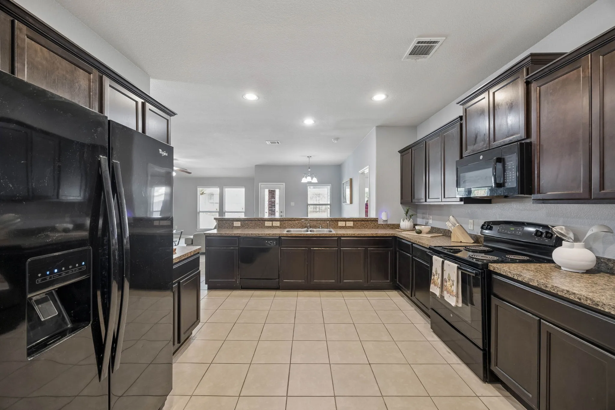 Single Family Residence For Sale in Collin County , 817 Post Oak Trail, Anna, Texas 75409, 3 Bedroom, 2 Bathroom, 2 Garage spaces, 1,866 Sqft, built in 2013, mls#21381922, Real Estate Agent in Anna, Homes For Sale in Collin county, Homes For Sale in Anna, Realtor in Anna Texas, Real Estate Brokerage Independent Realty Texas, Luminita Cordes Realtor