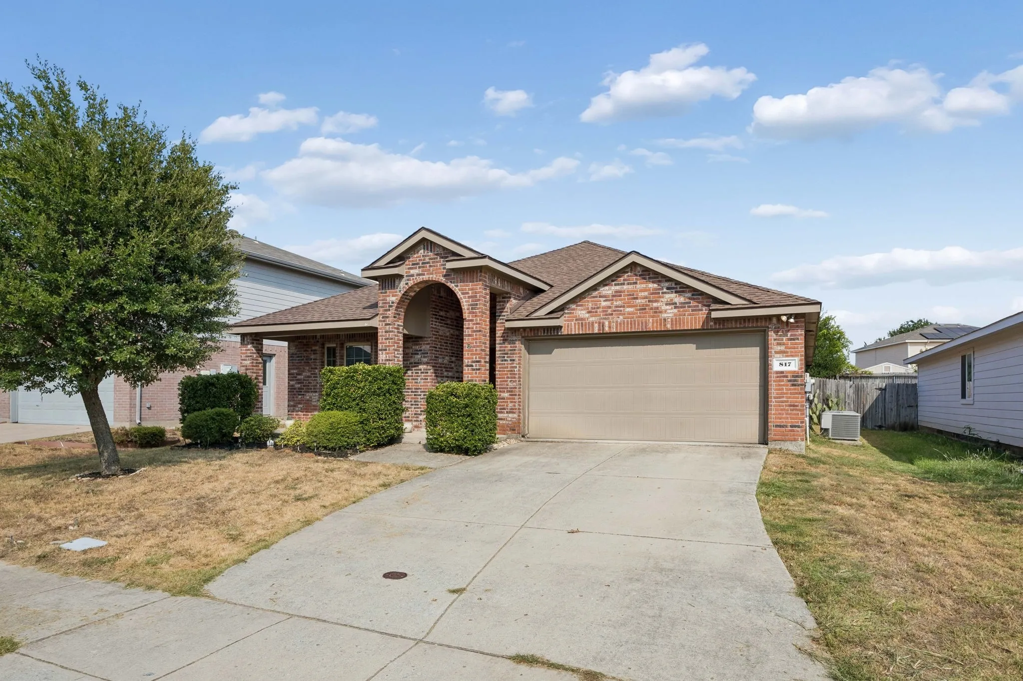 Single Family Residence For Sale in Collin County , 817 Post Oak Trail, Anna, Texas 75409, 3 Bedroom, 2 Bathroom, 2 Garage spaces, 1,866 Sqft, built in 2013, mls#21381922, Real Estate Agent in Anna, Homes For Sale in Collin county, Homes For Sale in Anna, Realtor in Anna Texas, Real Estate Brokerage Independent Realty Texas, Luminita Cordes Realtor