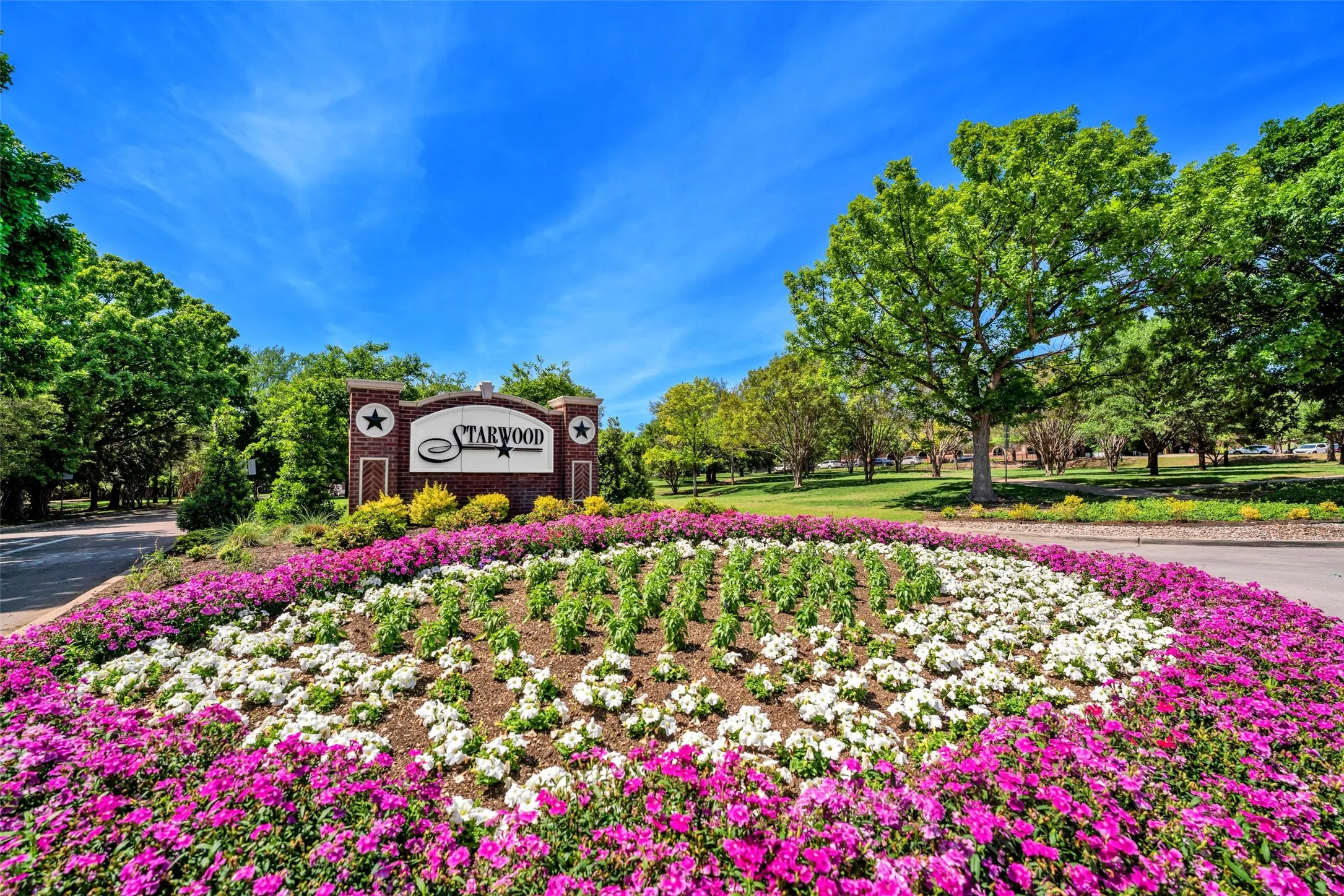 Single Family Residence For Sale in Collin County , 4760 Paxton Lane, Frisco, Texas 75034, 5 Bedroom, 4 Bathroom, 3 Garage spaces, 4,429 Sqft, built in 2004, mls#21315824, Real Estate Agent in Frisco, Homes For Sale in Collin county, Homes For Sale in Frisco, Realtor in Frisco Texas, Real Estate Brokerage Independent Realty Texas, Luminita Cordes Realtor