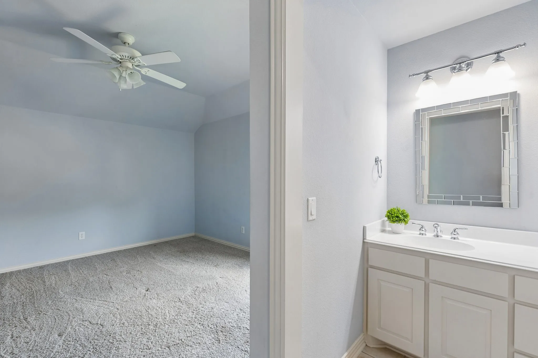 Single Family Residence For Sale in Collin County , 4760 Paxton Lane, Frisco, Texas 75034, 5 Bedroom, 4 Bathroom, 3 Garage spaces, 4,429 Sqft, built in 2004, mls#21315824, Real Estate Agent in Frisco, Homes For Sale in Collin county, Homes For Sale in Frisco, Realtor in Frisco Texas, Real Estate Brokerage Independent Realty Texas, Luminita Cordes Realtor