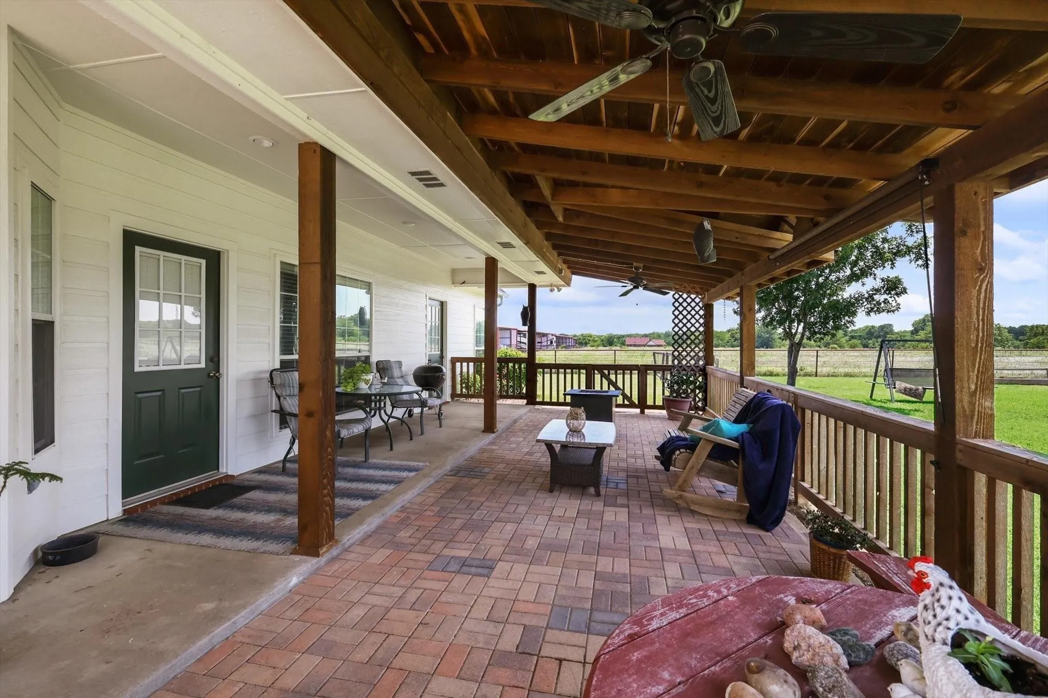 Single Family Residence For Rent in Denton County , 6221 Fm 2931, Aubrey, Texas 76227, 3 Bedroom, 3 Bathroom, 2 Garage spaces, 2,906 Sqft, built in 2005, mls#21395246, Real Estate Agent in Aubrey, Homes For Rent in Denton county, Homes For Rent in Aubrey, Realtor in Aubrey Texas, Real Estate Brokerage Independent Realty Texas, Luminita Cordes Realtor