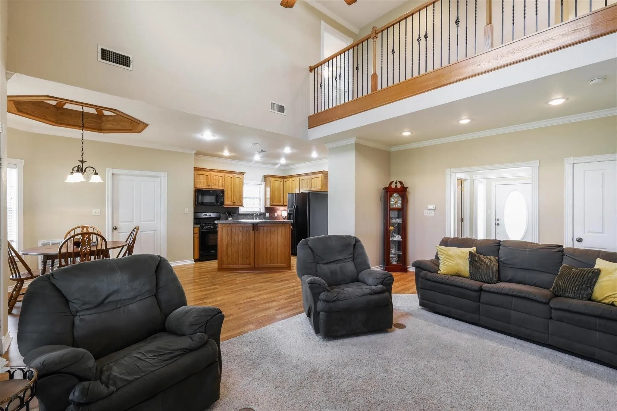 Single Family Residence For Rent in Denton County , 6221 Fm 2931, Aubrey, Texas 76227, 3 Bedroom, 3 Bathroom, 2 Garage spaces, 2,906 Sqft, built in 2005, mls#21395246, Real Estate Agent in Aubrey, Homes For Rent in Denton county, Homes For Rent in Aubrey, Realtor in Aubrey Texas, Real Estate Brokerage Independent Realty Texas, Luminita Cordes Realtor