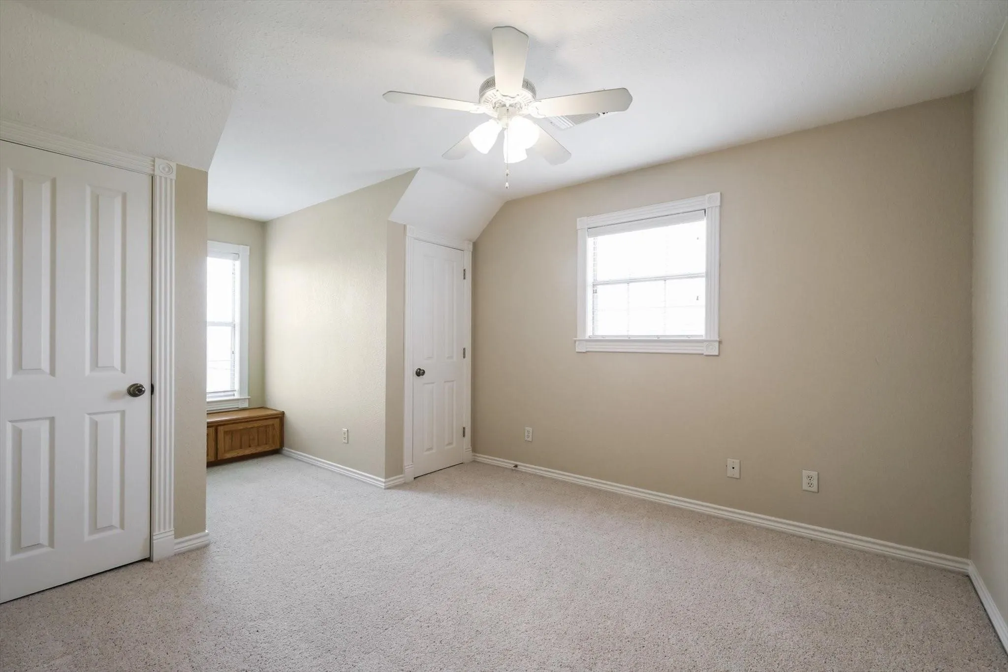 Single Family Residence For Rent in Denton County , 6221 Fm 2931, Aubrey, Texas 76227, 3 Bedroom, 3 Bathroom, 2 Garage spaces, 2,906 Sqft, built in 2005, mls#21395246, Real Estate Agent in Aubrey, Homes For Rent in Denton county, Homes For Rent in Aubrey, Realtor in Aubrey Texas, Real Estate Brokerage Independent Realty Texas, Luminita Cordes Realtor