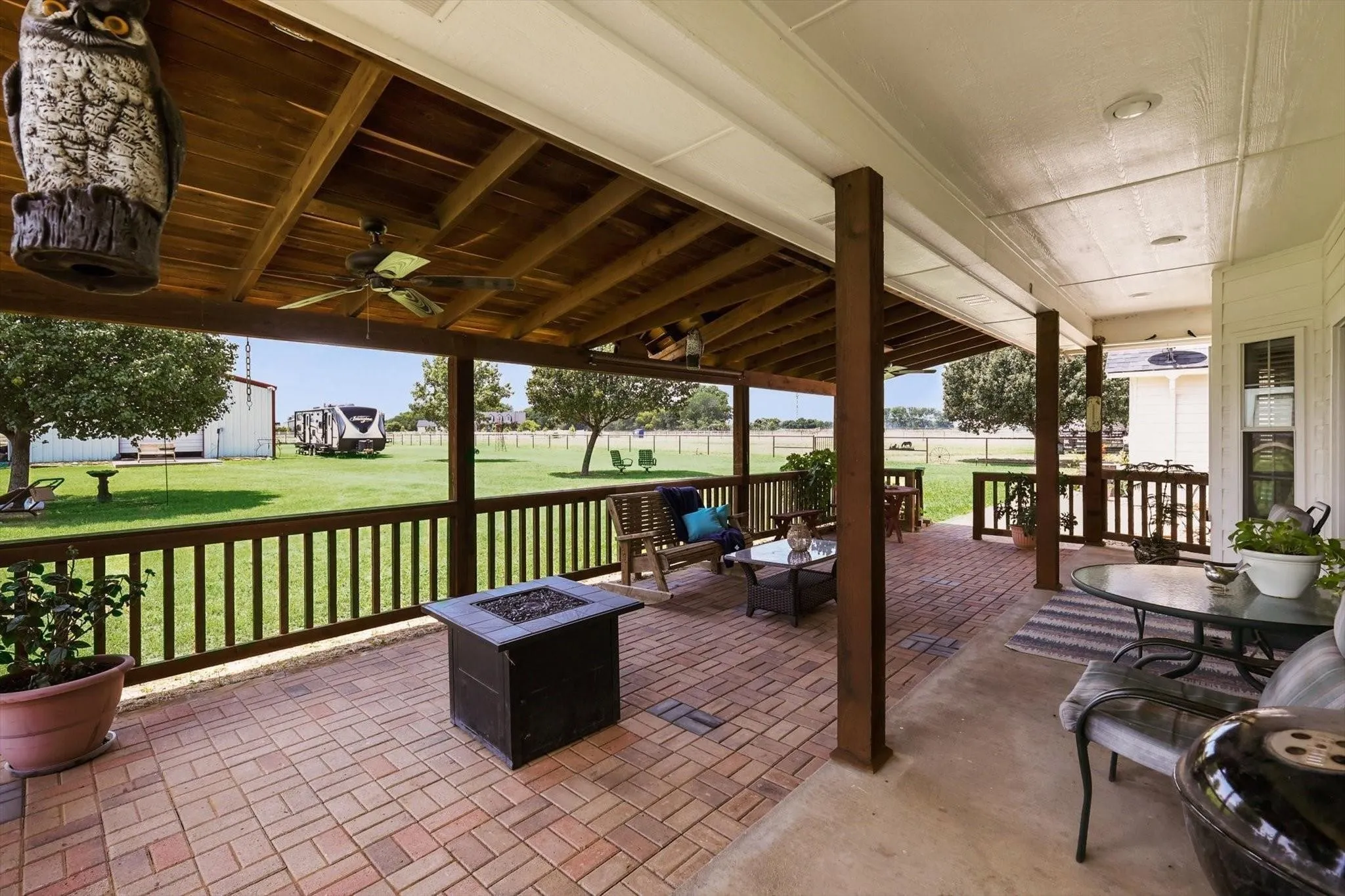 Single Family Residence For Rent in Denton County , 6221 Fm 2931, Aubrey, Texas 76227, 3 Bedroom, 3 Bathroom, 2 Garage spaces, 2,906 Sqft, built in 2005, mls#21395246, Real Estate Agent in Aubrey, Homes For Rent in Denton county, Homes For Rent in Aubrey, Realtor in Aubrey Texas, Real Estate Brokerage Independent Realty Texas, Luminita Cordes Realtor