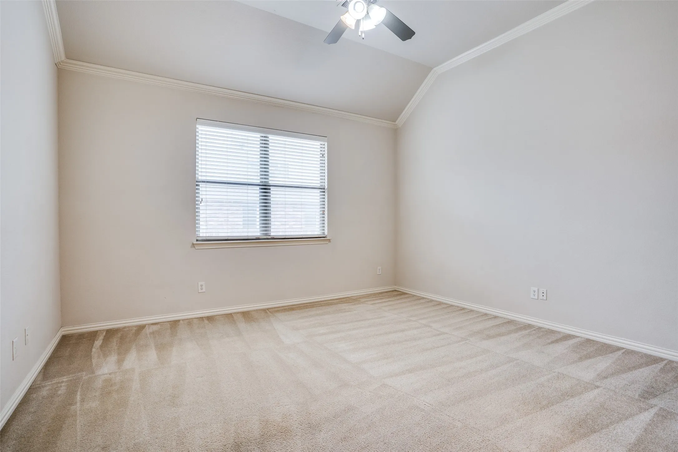 Townhouse For Rent in Dallas County , 543 Matthew Place, Richardson, Texas 75081, 2 Bedroom, 3 Bathroom, 2 Garage spaces, 1,522 Sqft, built in 2012, mls#21374332, Real Estate Agent in Richardson, Homes For Rent in Dallas county, Homes For Rent in Richardson, Realtor in Richardson Texas, Real Estate Brokerage Independent Realty Texas, Luminita Cordes Realtor