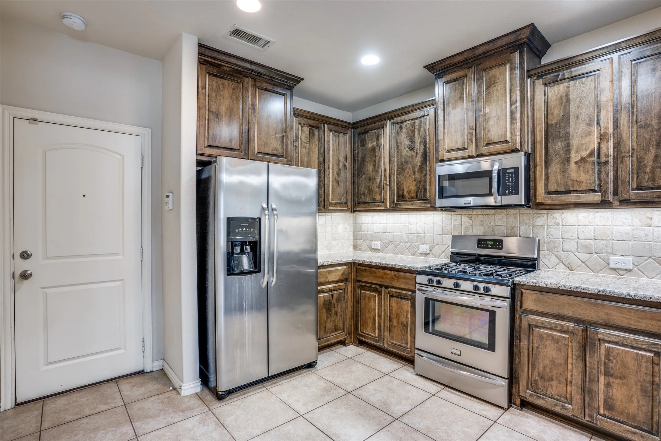 Townhouse For Rent in Dallas County , 543 Matthew Place, Richardson, Texas 75081, 2 Bedroom, 3 Bathroom, 2 Garage spaces, 1,522 Sqft, built in 2012, mls#21374332, Real Estate Agent in Richardson, Homes For Rent in Dallas county, Homes For Rent in Richardson, Realtor in Richardson Texas, Real Estate Brokerage Independent Realty Texas, Luminita Cordes Realtor