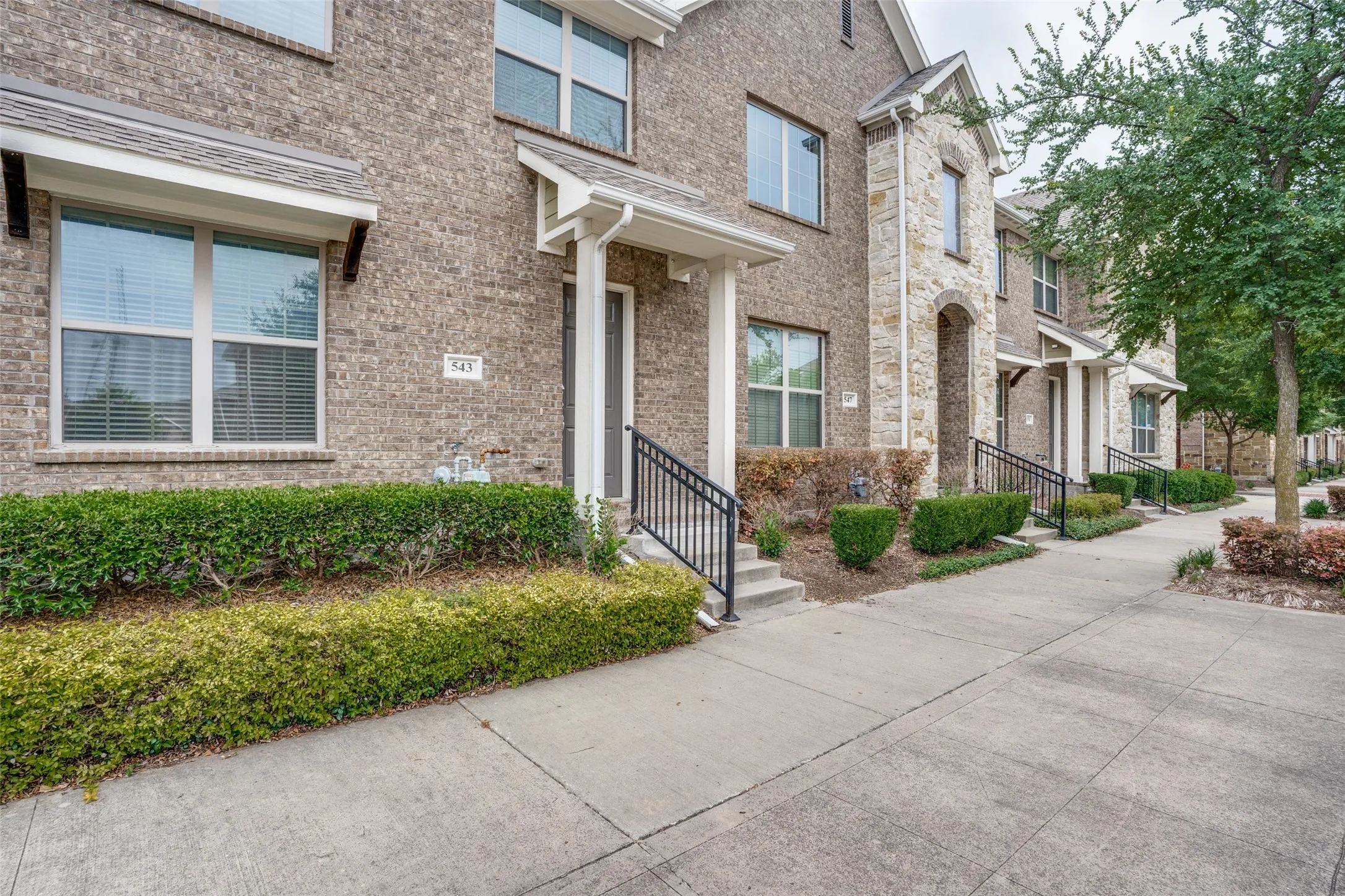 Townhouse For Rent in Dallas County , 543 Matthew Place, Richardson, Texas 75081, 2 Bedroom, 3 Bathroom, 2 Garage spaces, 1,522 Sqft, built in 2012, mls#21374332, Real Estate Agent in Richardson, Homes For Rent in Dallas county, Homes For Rent in Richardson, Realtor in Richardson Texas, Real Estate Brokerage Independent Realty Texas, Luminita Cordes Realtor