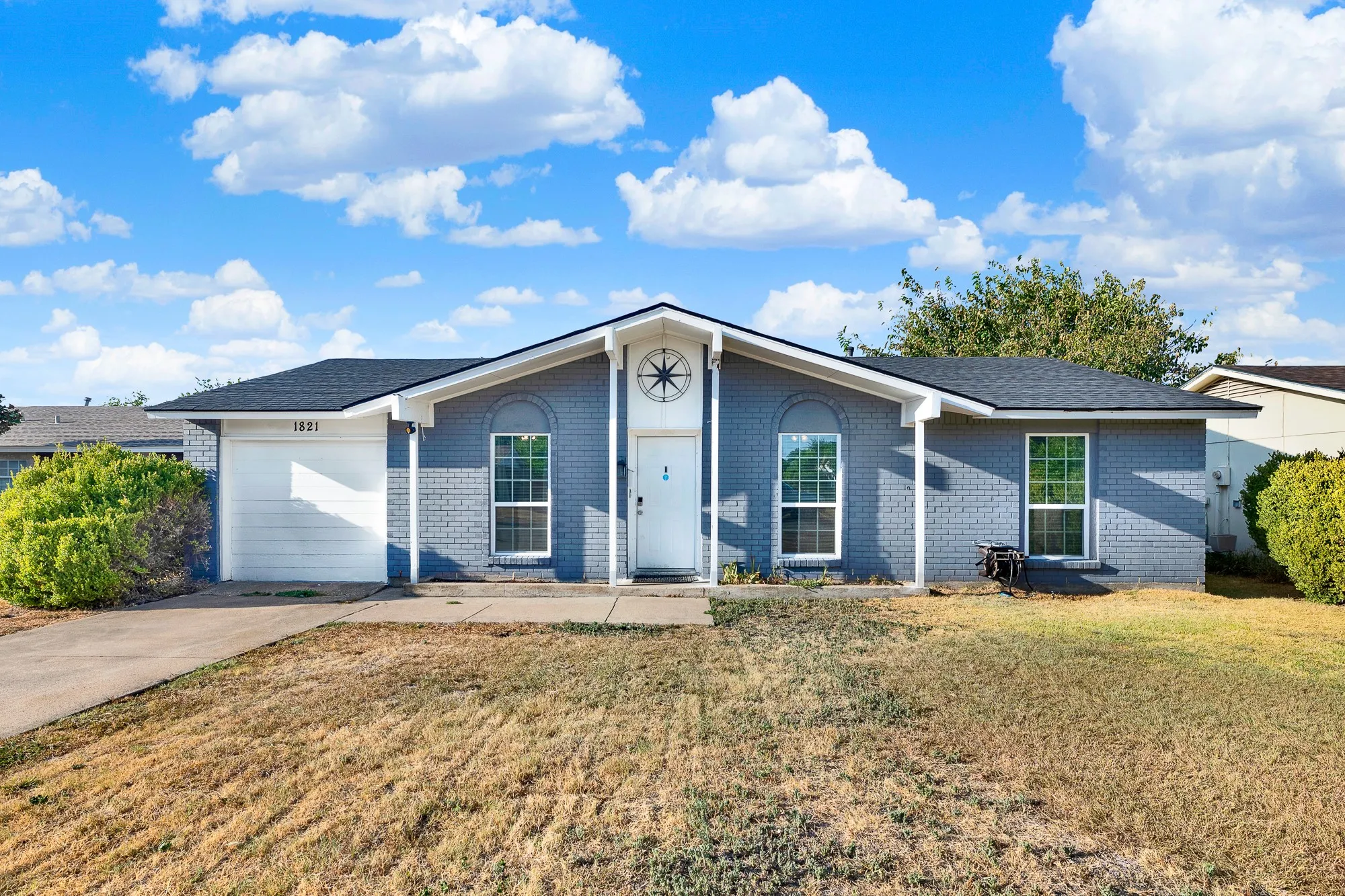 Single Family Residence For Sale