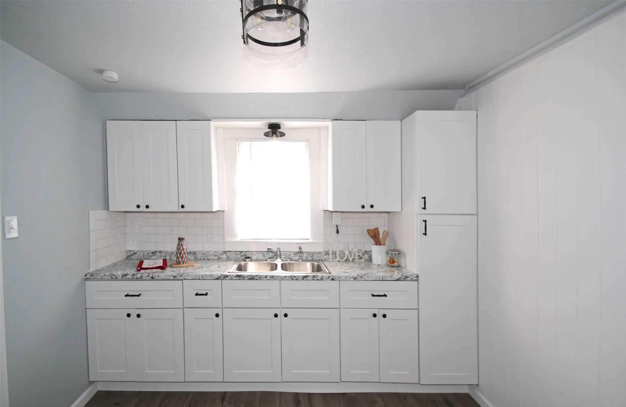 Single Family Residence For Rent in Johnson County , 1307 Joslin Street, Cleburne, Texas 76033, 3 Bedroom, 1 Bathroom, Garage spaces, 827 Sqft, built in 1975, mls#21395287, Real Estate Agent in Cleburne, Homes For Rent in Johnson county, Homes For Rent in Cleburne, Realtor in Cleburne Texas, Real Estate Brokerage Independent Realty Texas, Luminita Cordes Realtor
