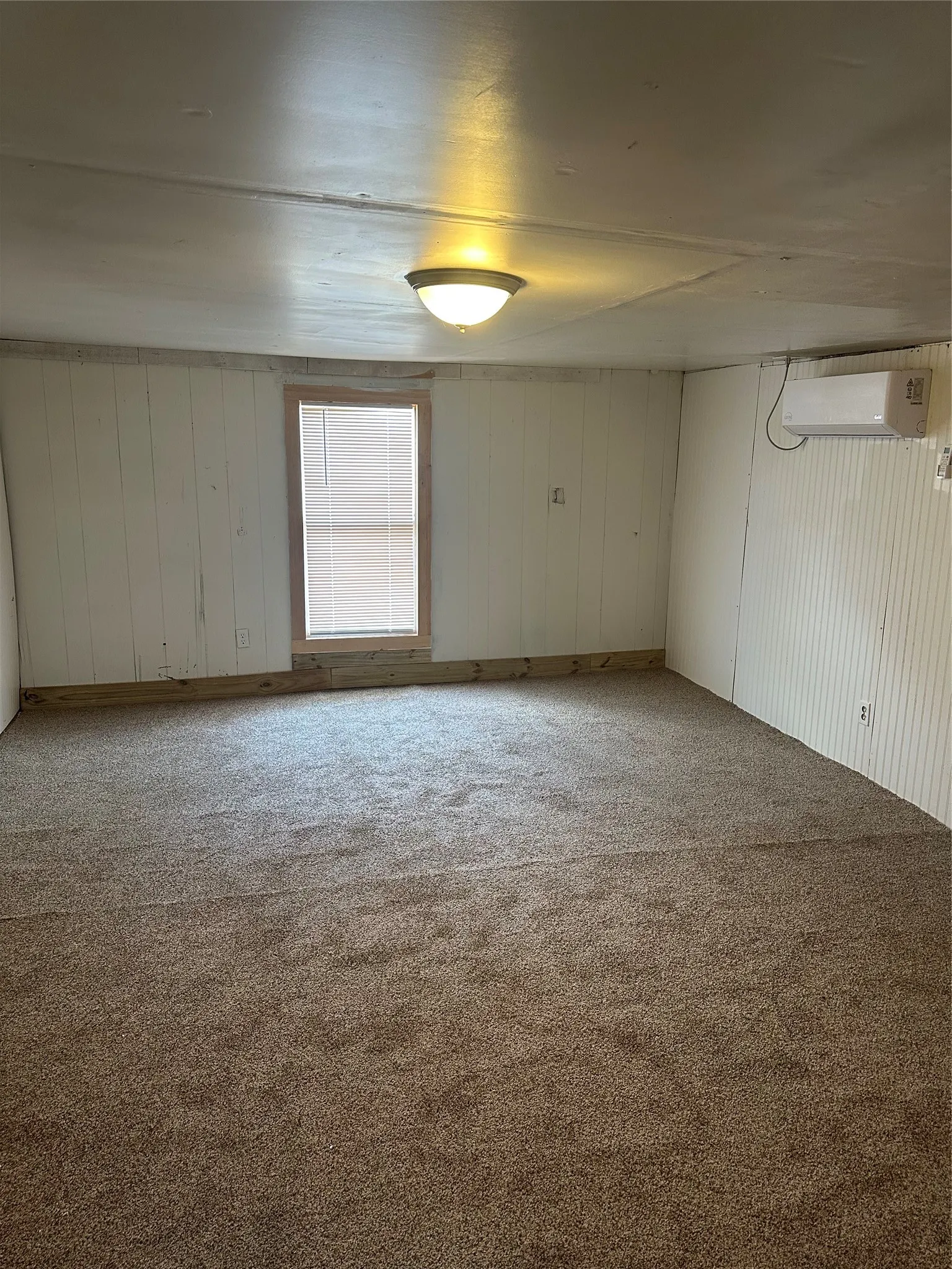 Single Family Residence For Sale in Comanche County , 632 W Ayers Avenue, De Leon, Texas 76444, 3 Bedroom, 1 Bathroom, Garage spaces, 1,300 Sqft, built in 1935, mls#21395276, Real Estate Agent in De Leon, Homes For Sale in Comanche county, Homes For Sale in De Leon, Realtor in De Leon Texas, Real Estate Brokerage Independent Realty Texas, Luminita Cordes Realtor