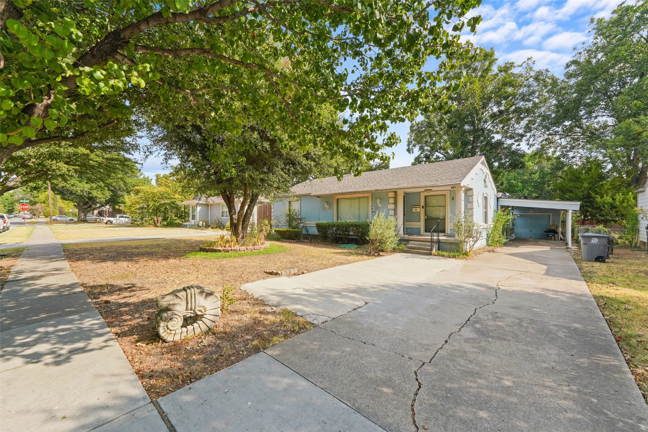 Single Family Residence For Sale in Dallas County , 3760 Davila Drive, Dallas, Texas 75220, 3 Bedroom, 3 Bathroom, 1 Garage spaces, 1,617 Sqft, built in 1951, mls#21394074, Real Estate Agent in Dallas, Homes For Sale in Dallas county, Homes For Sale in Dallas, Realtor in Dallas Texas, Real Estate Brokerage Independent Realty Texas, Luminita Cordes Realtor