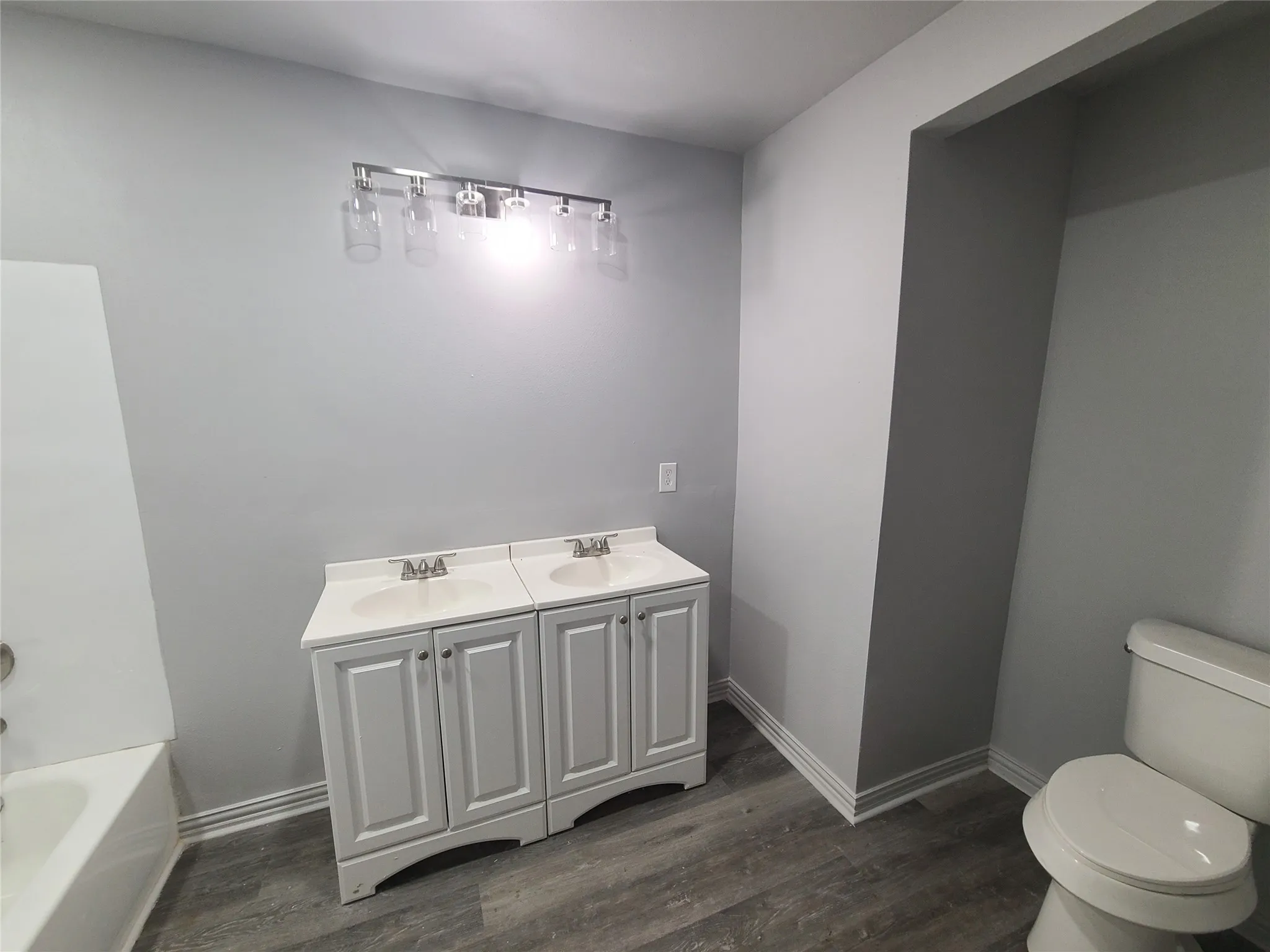 Spacious Hall Bathroom