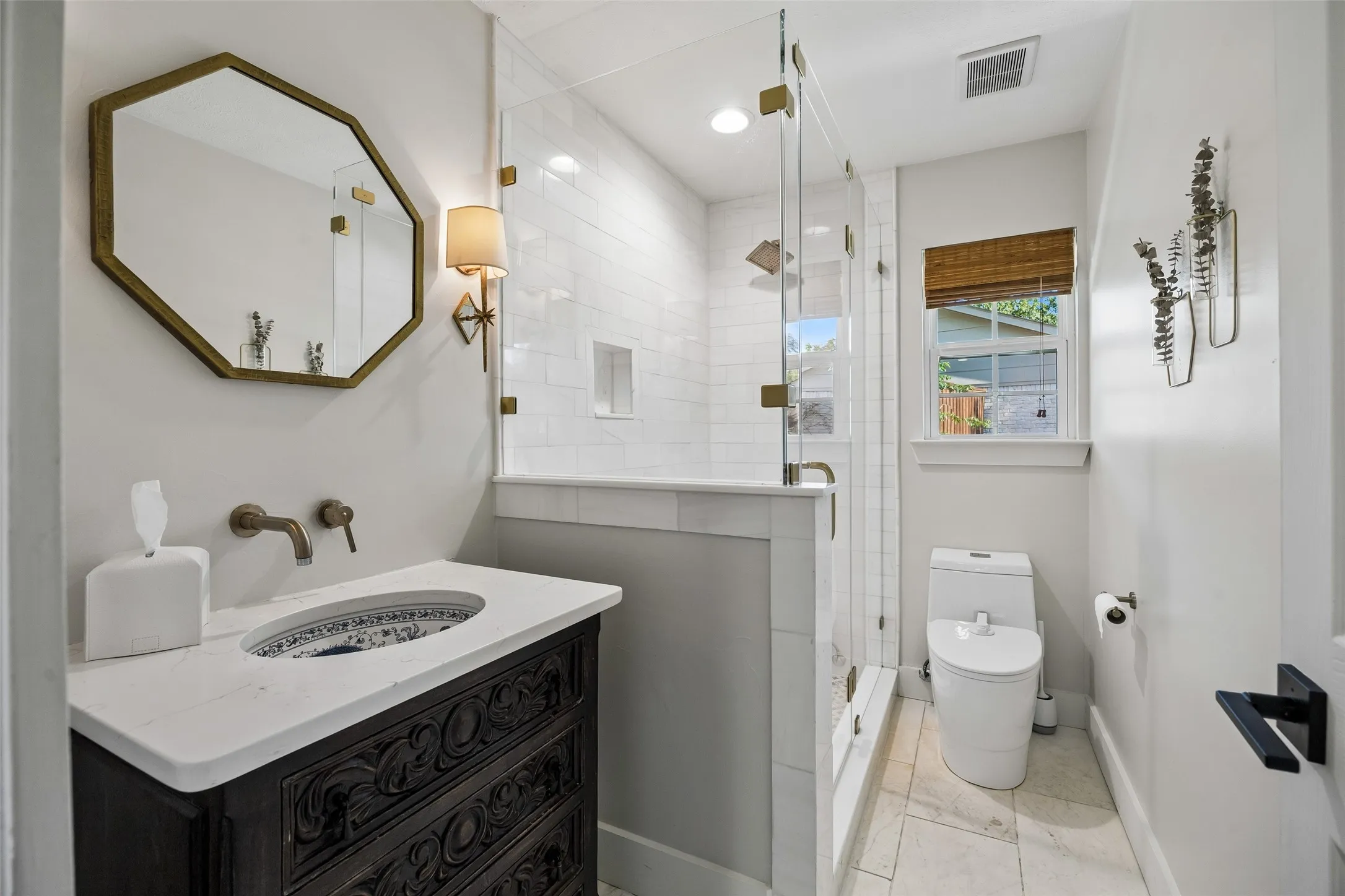 Single Family Residence For Sale in Dallas County , 1004 Cedar Lane, Richardson, Texas 75080, 4 Bedroom, 3 Bathroom, Garage spaces, 2,567 Sqft, built in 1964, mls#21395284, Real Estate Agent in Richardson, Homes For Sale in Dallas county, Homes For Sale in Richardson, Realtor in Richardson Texas, Real Estate Brokerage Independent Realty Texas, Luminita Cordes Realtor