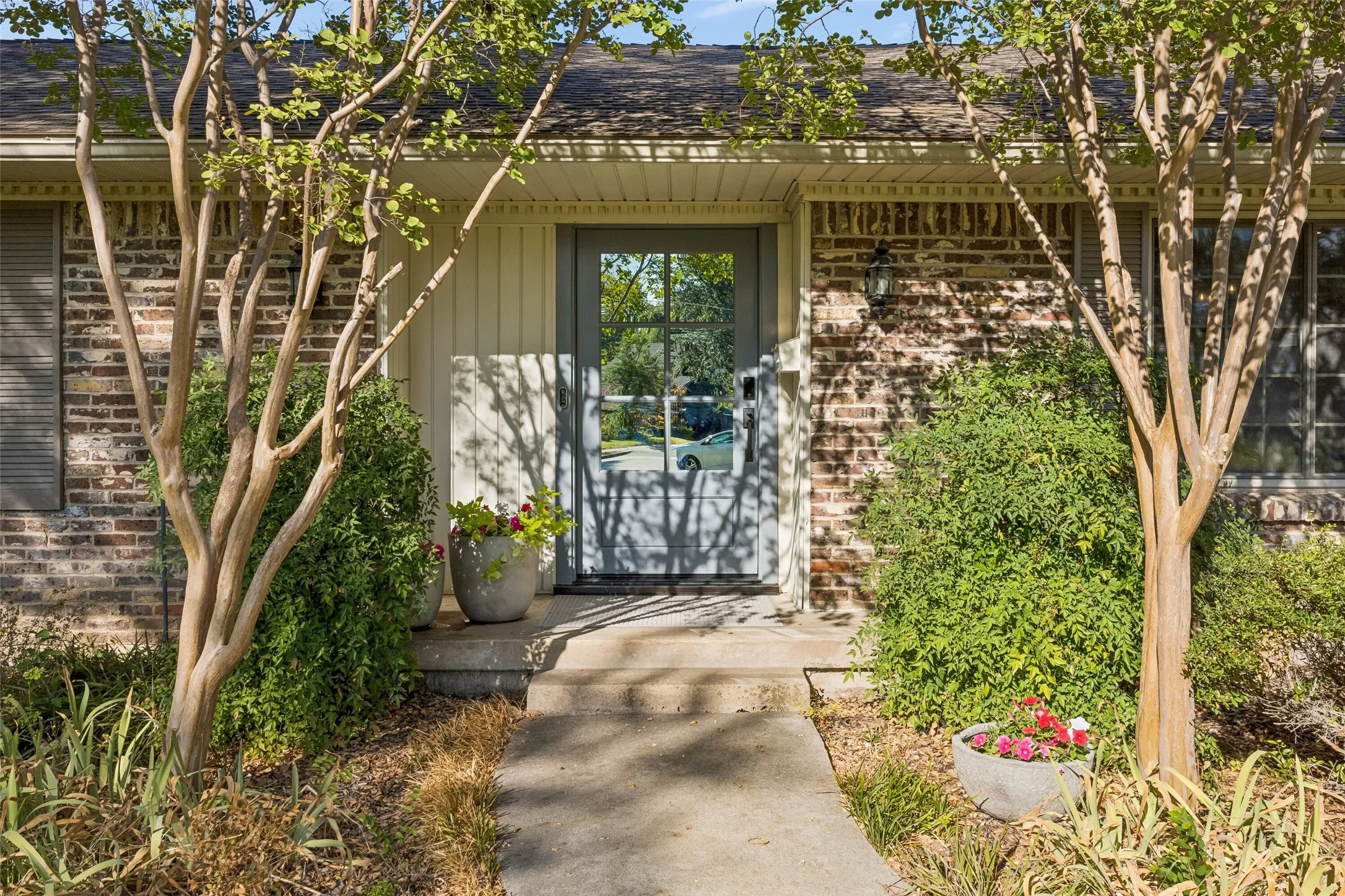 Single Family Residence For Sale in Dallas County , 1004 Cedar Lane, Richardson, Texas 75080, 4 Bedroom, 3 Bathroom, Garage spaces, 2,567 Sqft, built in 1964, mls#21395284, Real Estate Agent in Richardson, Homes For Sale in Dallas county, Homes For Sale in Richardson, Realtor in Richardson Texas, Real Estate Brokerage Independent Realty Texas, Luminita Cordes Realtor