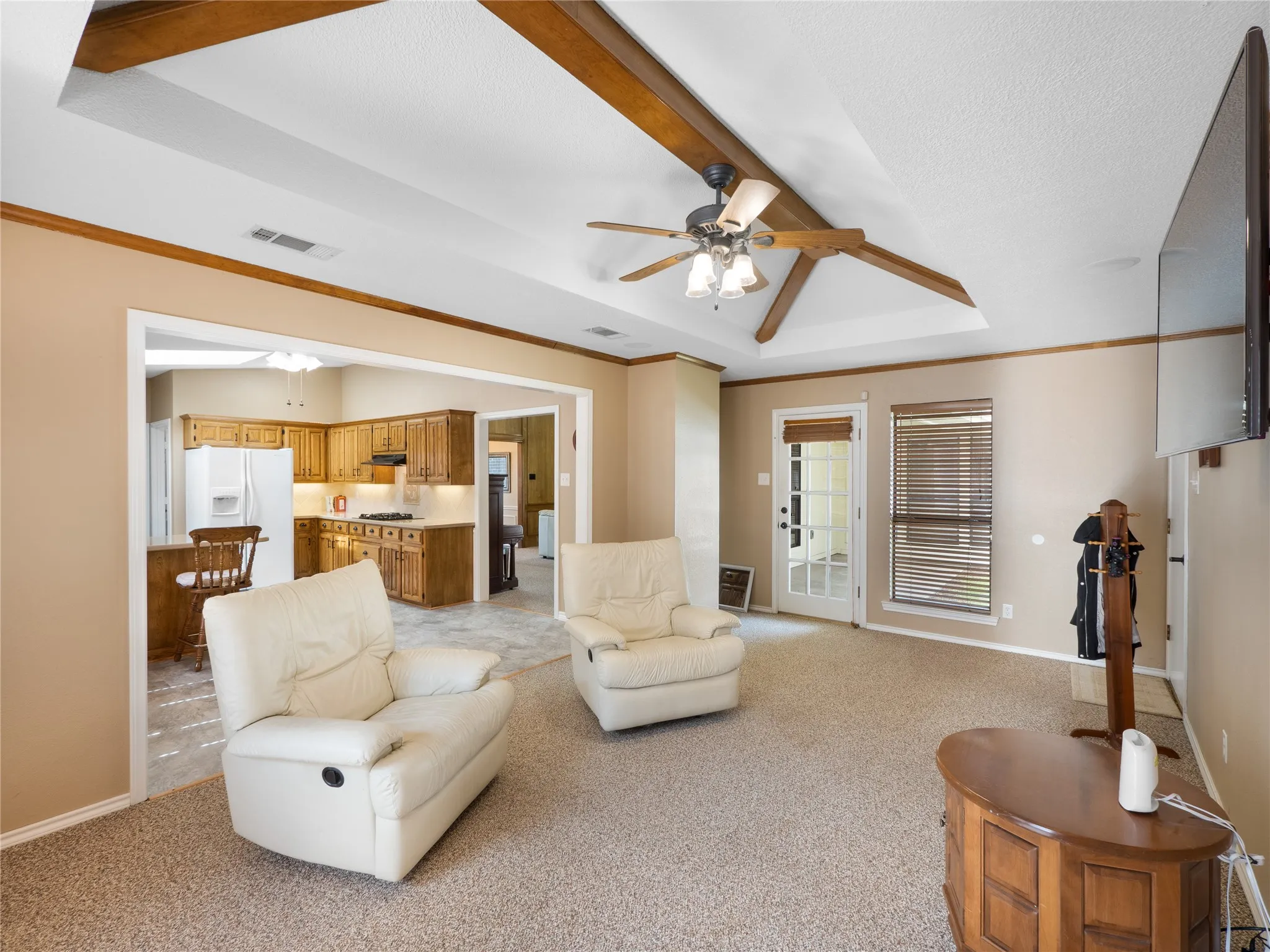 Single Family Residence For Sale in Dallas County , 3614 Ridgestone Drive, Garland, Texas 75040, 3 Bedroom, 2 Bathroom, 2 Garage spaces, 2,057 Sqft, built in 1986, mls#21395302, Real Estate Agent in Garland, Homes For Sale in Dallas county, Homes For Sale in Garland, Realtor in Garland Texas, Real Estate Brokerage Independent Realty Texas, Luminita Cordes Realtor