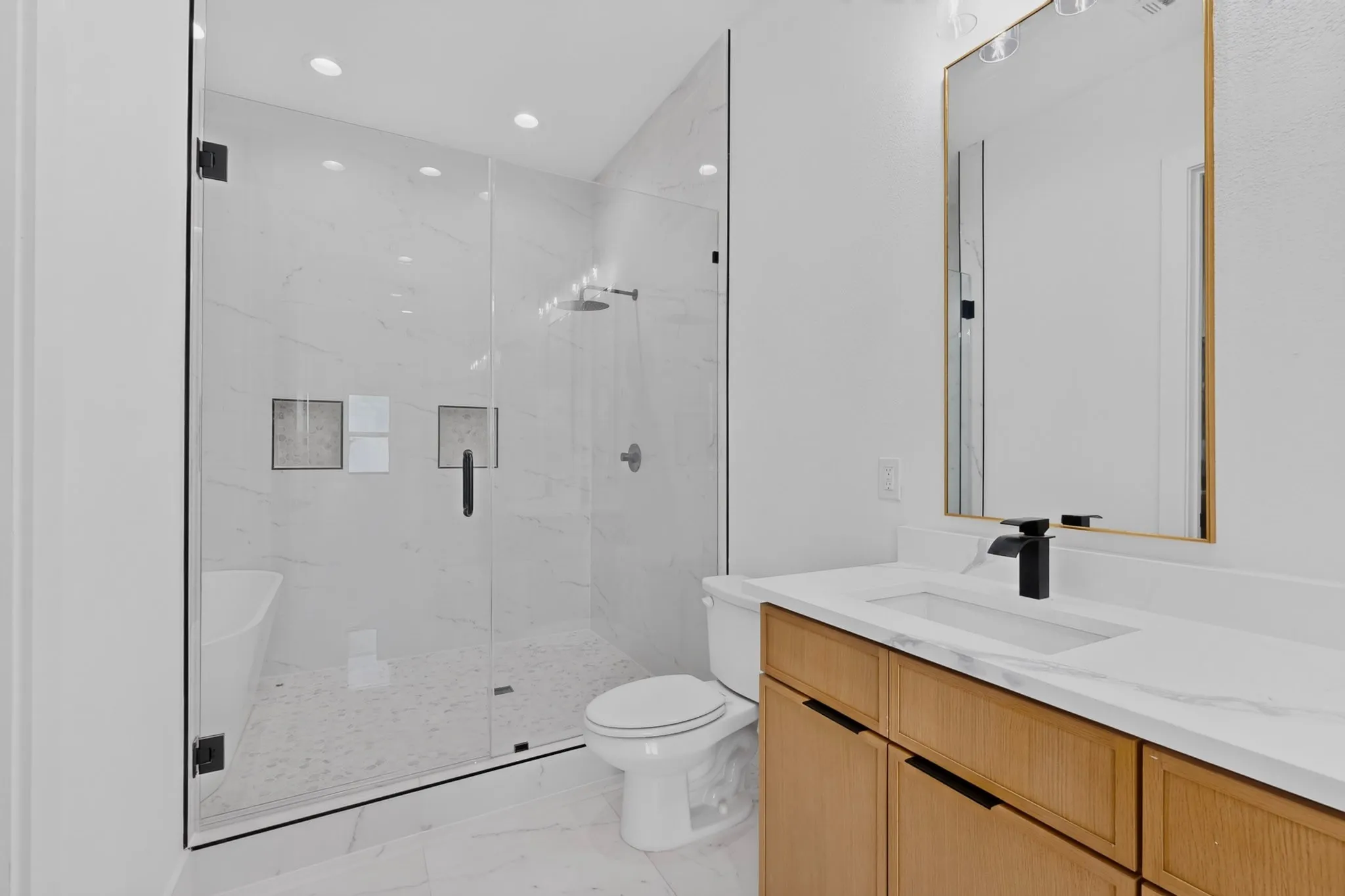 Condominium For Rent in Dallas County , 2080 Kelly Avenue 103, Dallas, Texas 75215, 2 Bedroom, 3 Bathroom, 2 Garage spaces, 1,586 Sqft, built in 2026, mls#21395256, Real Estate Agent in Dallas, Homes For Rent in Dallas county, Homes For Rent in Dallas, Realtor in Dallas Texas, Real Estate Brokerage Independent Realty Texas, Luminita Cordes Realtor