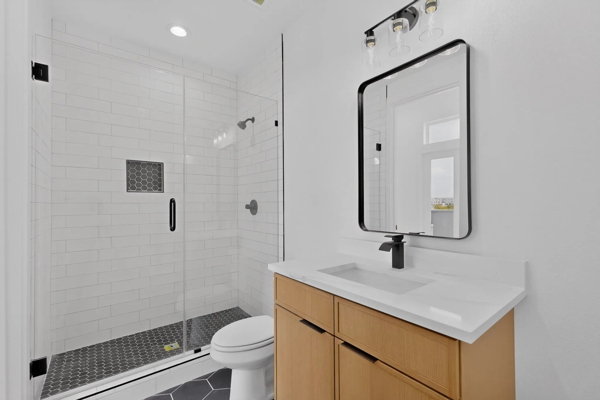 Condominium For Rent in Dallas County , 2080 Kelly Avenue 103, Dallas, Texas 75215, 2 Bedroom, 3 Bathroom, 2 Garage spaces, 1,586 Sqft, built in 2026, mls#21395256, Real Estate Agent in Dallas, Homes For Rent in Dallas county, Homes For Rent in Dallas, Realtor in Dallas Texas, Real Estate Brokerage Independent Realty Texas, Luminita Cordes Realtor
