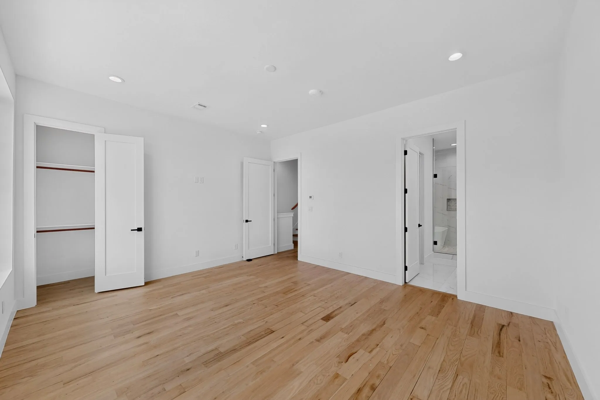 Condominium For Rent in Dallas County , 2080 Kelly Avenue 103, Dallas, Texas 75215, 2 Bedroom, 3 Bathroom, 2 Garage spaces, 1,586 Sqft, built in 2026, mls#21395256, Real Estate Agent in Dallas, Homes For Rent in Dallas county, Homes For Rent in Dallas, Realtor in Dallas Texas, Real Estate Brokerage Independent Realty Texas, Luminita Cordes Realtor