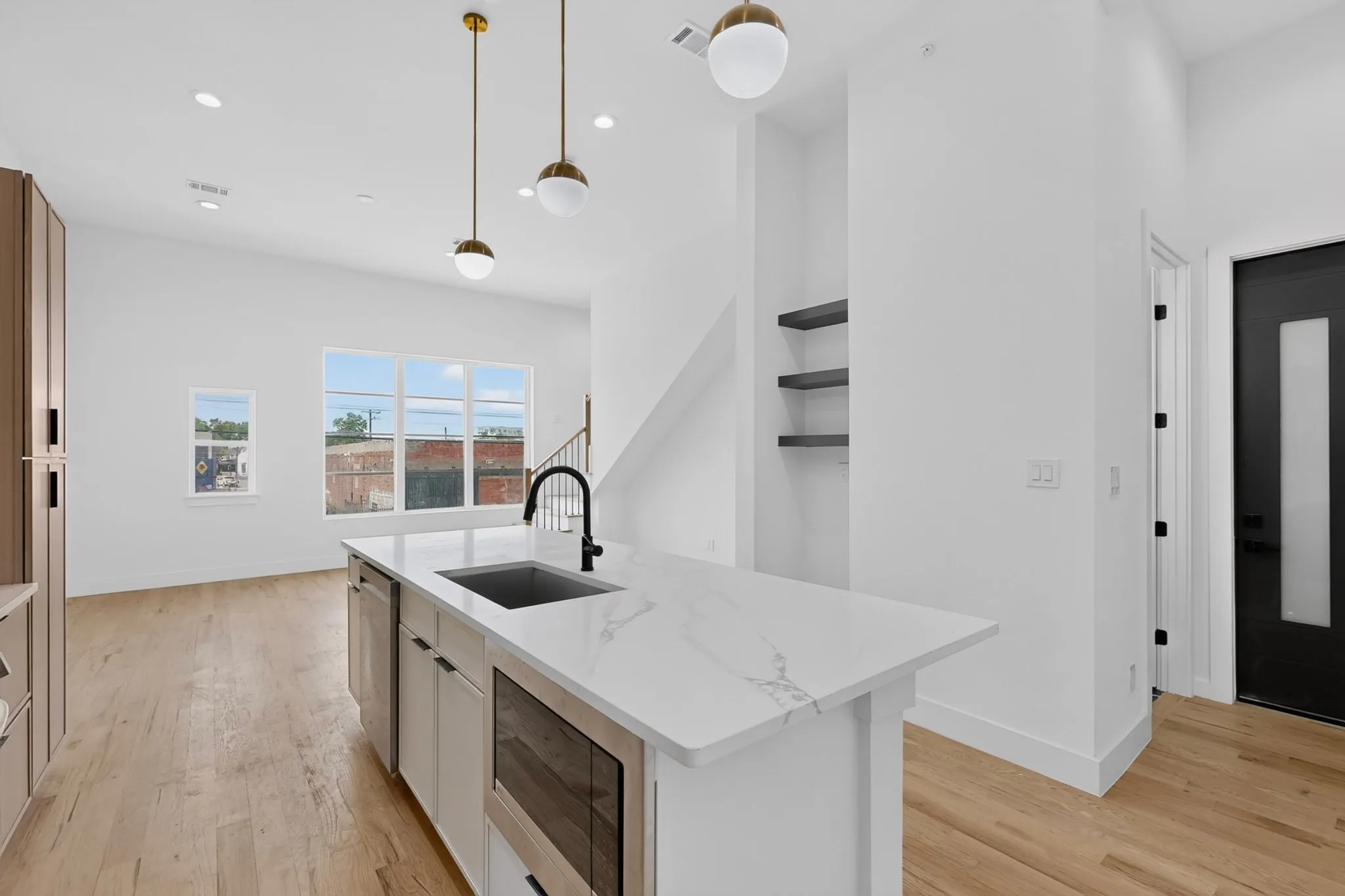 Condominium For Rent in Dallas County , 2080 Kelly Avenue 103, Dallas, Texas 75215, 2 Bedroom, 3 Bathroom, 2 Garage spaces, 1,586 Sqft, built in 2026, mls#21395256, Real Estate Agent in Dallas, Homes For Rent in Dallas county, Homes For Rent in Dallas, Realtor in Dallas Texas, Real Estate Brokerage Independent Realty Texas, Luminita Cordes Realtor