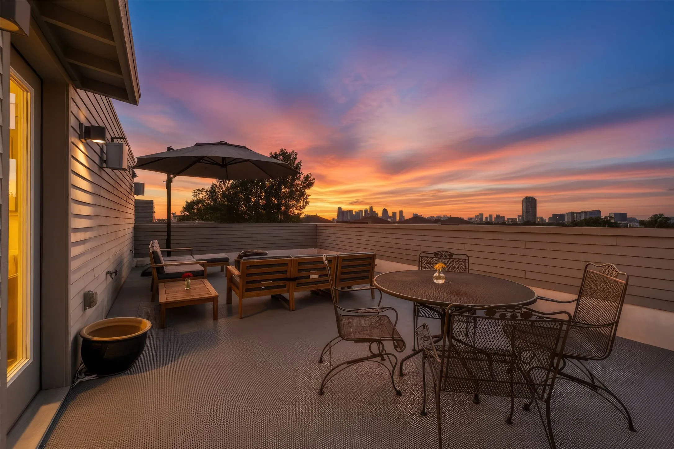 Condominium For Sale in Dallas County , 1865 Summit Avenue 105, Dallas, Texas 75206, 2 Bedroom, 3 Bathroom, 2 Garage spaces, 1,524 Sqft, built in 2019, mls#21395209, Real Estate Agent in Dallas, Homes For Sale in Dallas county, Homes For Sale in Dallas, Realtor in Dallas Texas, Real Estate Brokerage Independent Realty Texas, Luminita Cordes Realtor