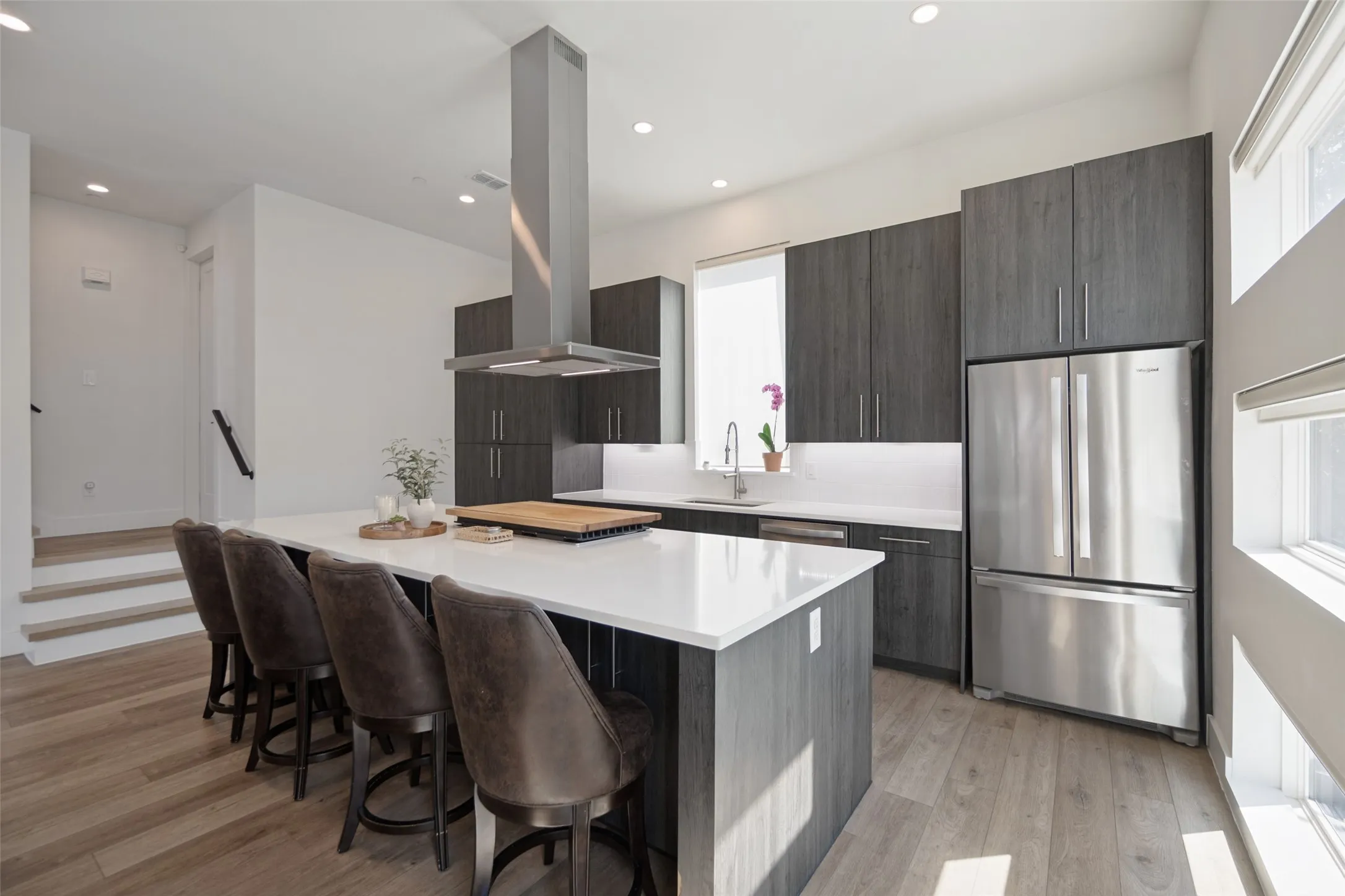 Condominium For Sale in Dallas County , 1865 Summit Avenue 105, Dallas, Texas 75206, 2 Bedroom, 3 Bathroom, 2 Garage spaces, 1,524 Sqft, built in 2019, mls#21395209, Real Estate Agent in Dallas, Homes For Sale in Dallas county, Homes For Sale in Dallas, Realtor in Dallas Texas, Real Estate Brokerage Independent Realty Texas, Luminita Cordes Realtor